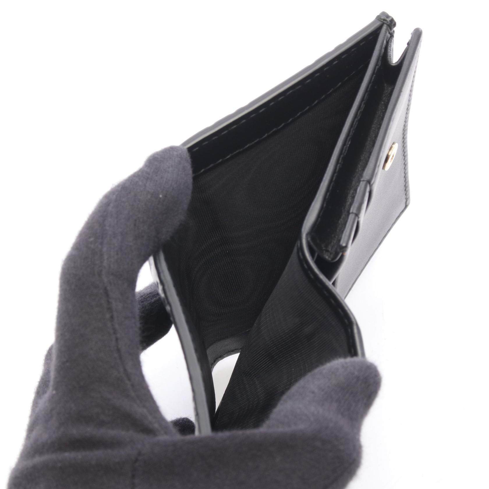 グッチ グッチシマ レザー二つ折り財布