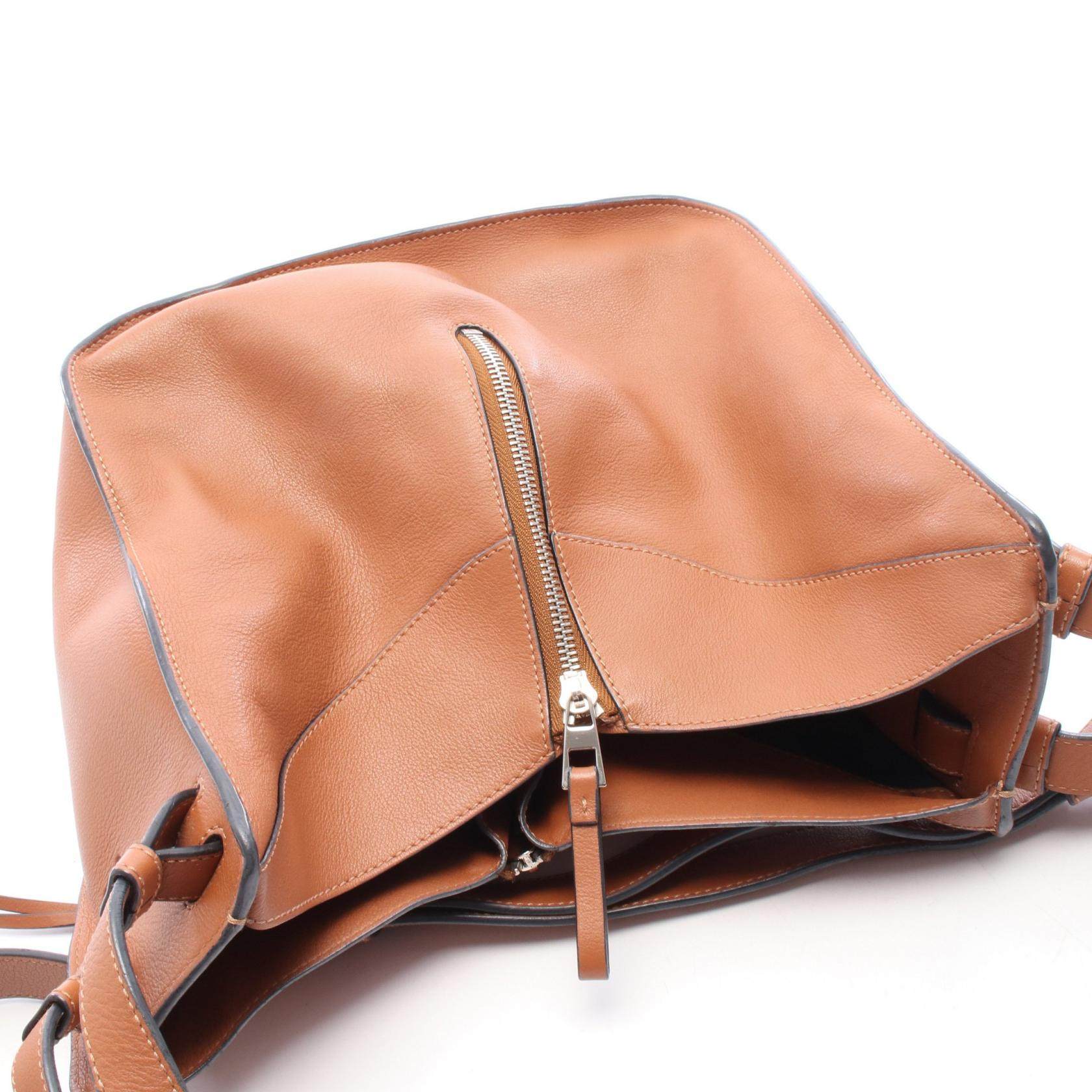 ロエベ HAMMOCK SMALL レザーハンドバッグ