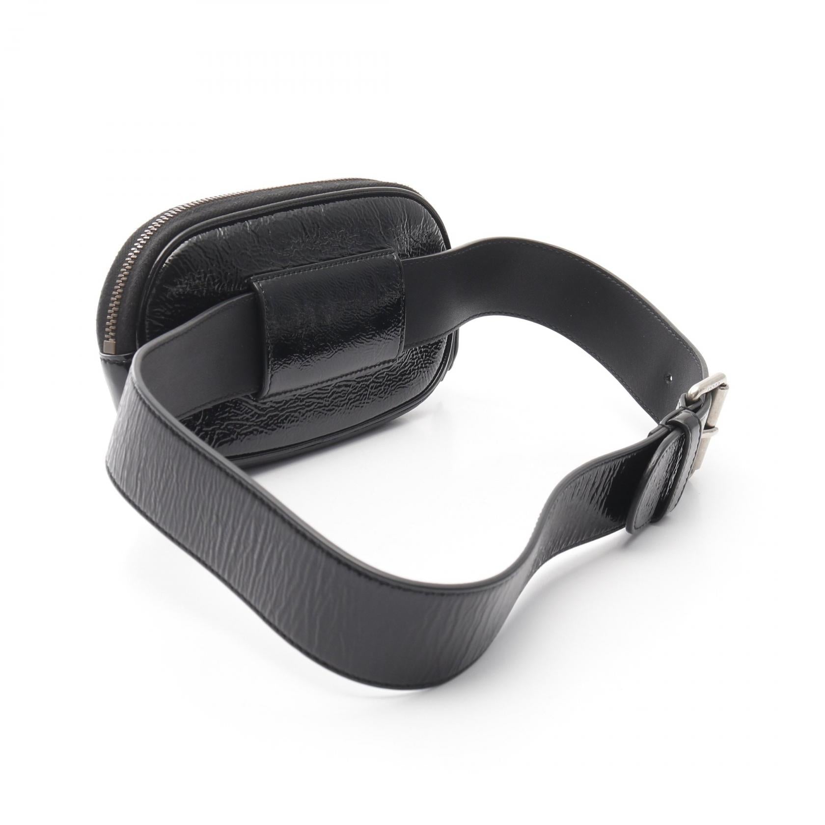 グッチ ゲームパッチロゴ パテントレザー ベルトバッグ