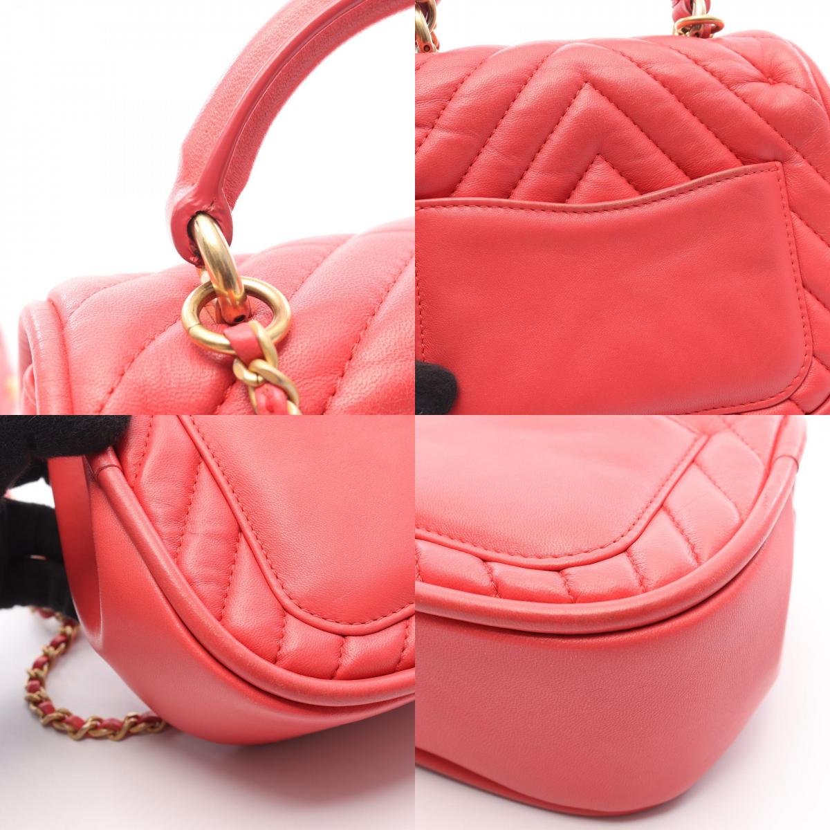 シャネル シェブロン V ステッチ ラムスキン ショルダーバッグ