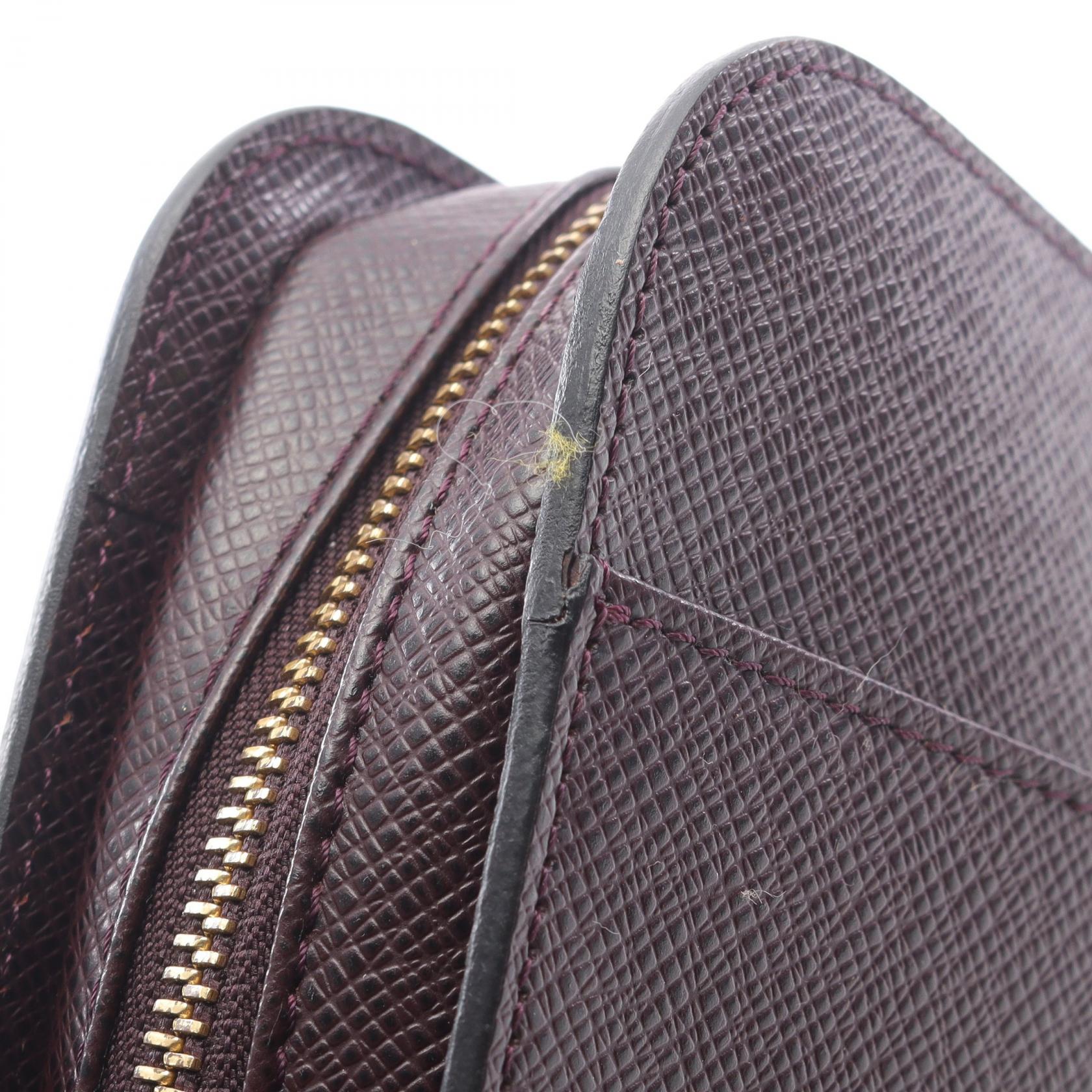 ルイ・ヴィトン バイカル タイガ クラッチバッグ