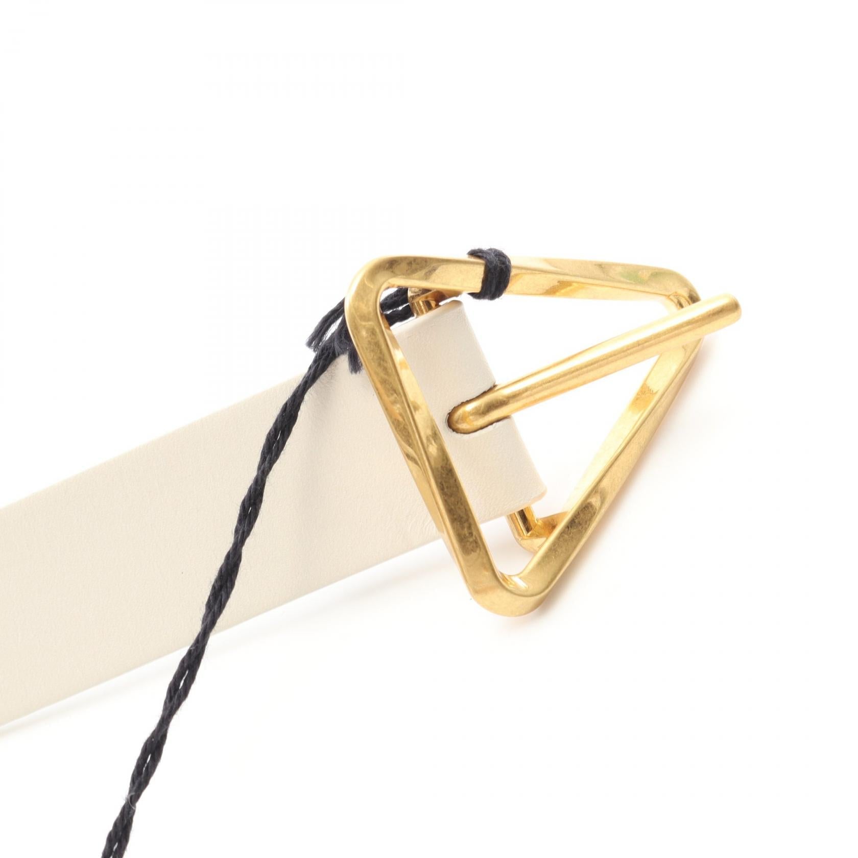 ボッテガヴェネタ グラスプトライアングル レザーベルト