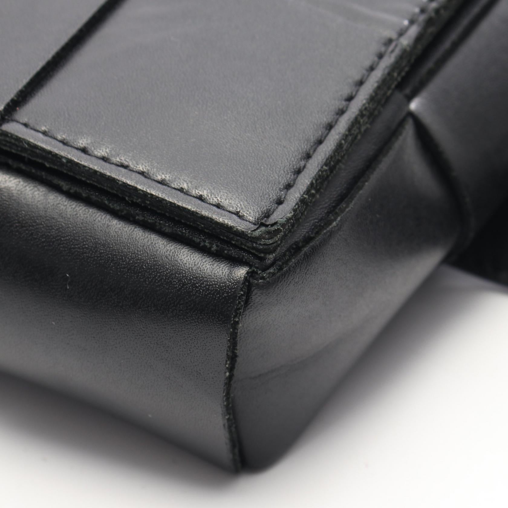 ボッテガ・ヴェネタ カセット マキシ イントレチャート レザー ベルトバッグ