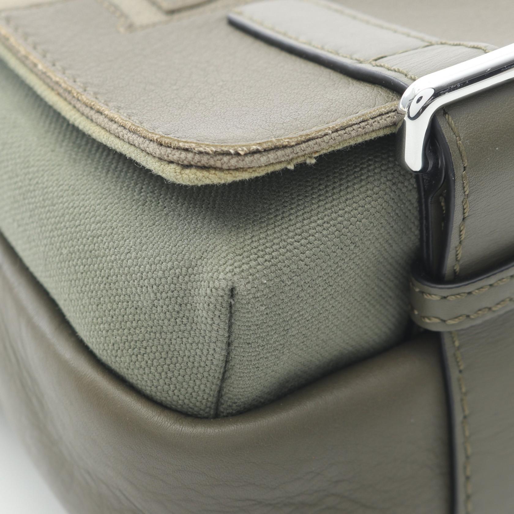 ロエベ MILITARY MESSENGER SIGNAT キャンバス レザー ショルダーバッグ