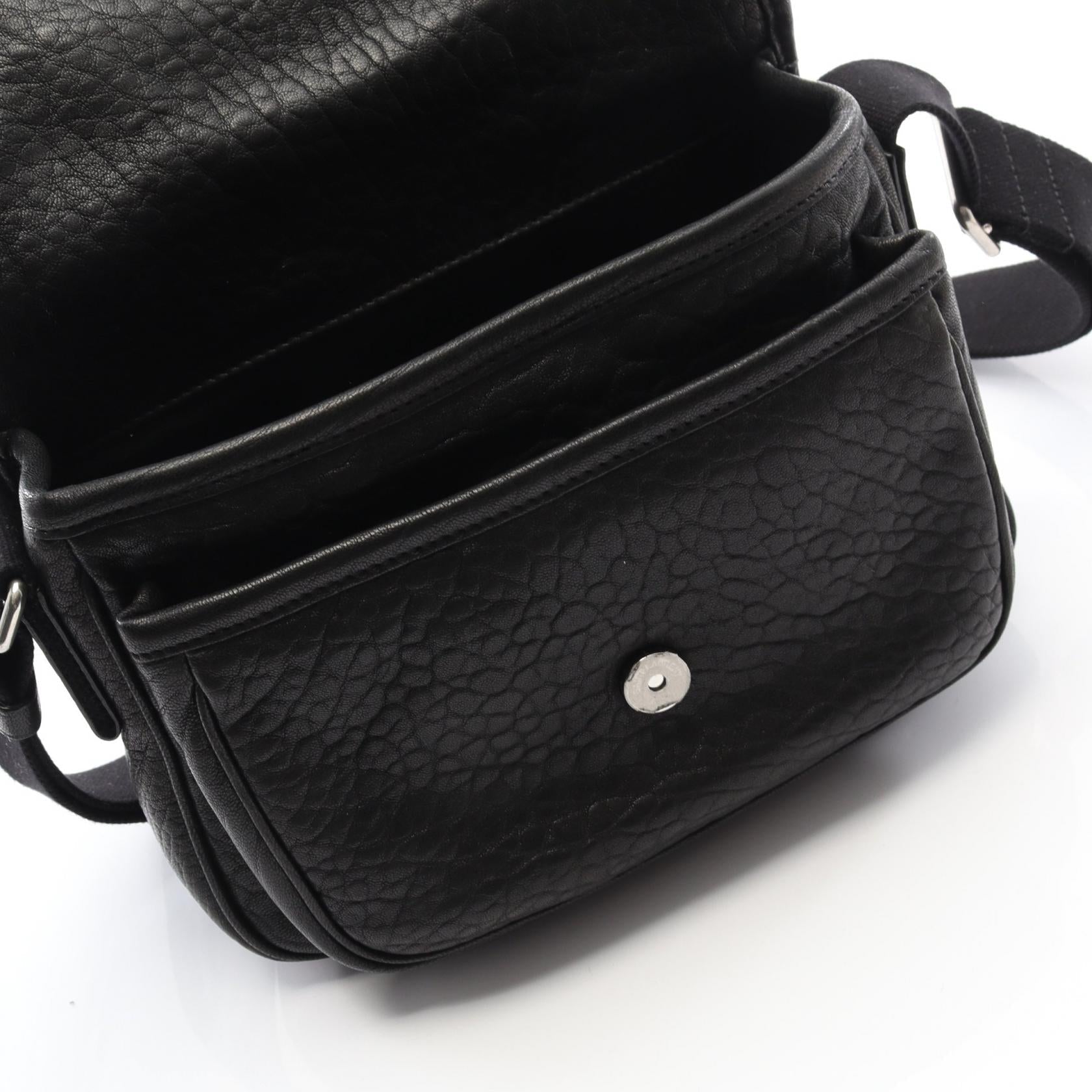 イヴサンローラン ニキ スモール レザー ショルダー バッグ