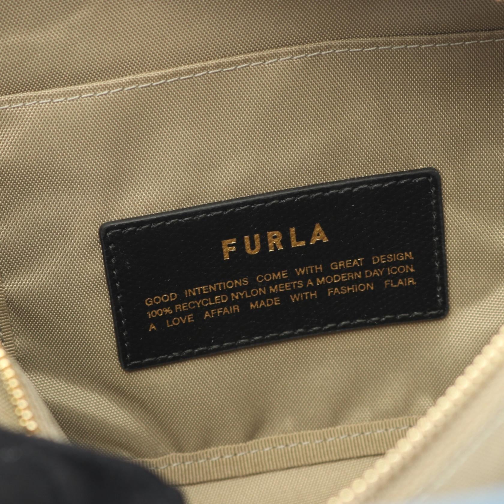 Furla PIUMA ナイロン レザー トートバッグ