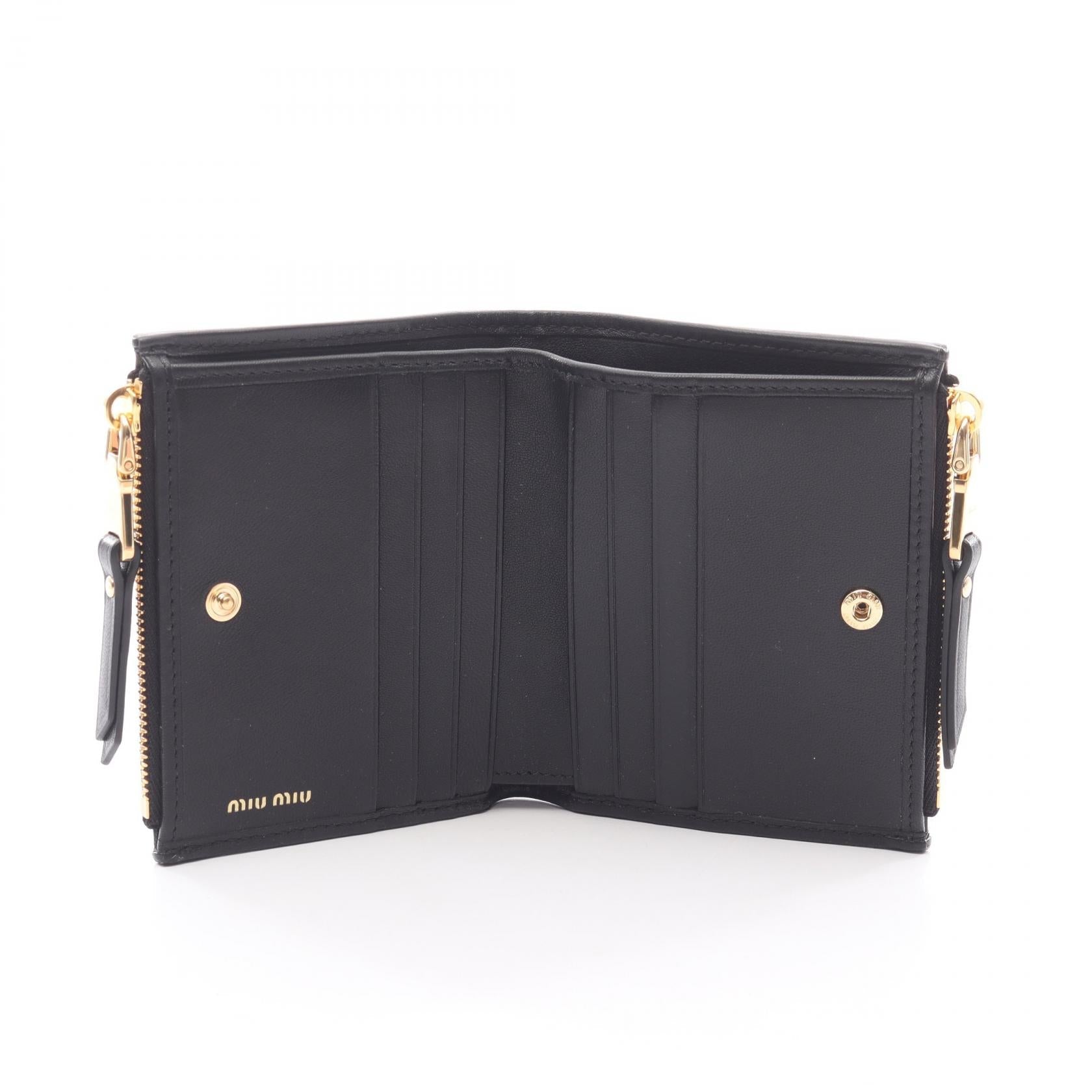 ミュウミュウ MATELASSE MIU レザー二つ折り財布