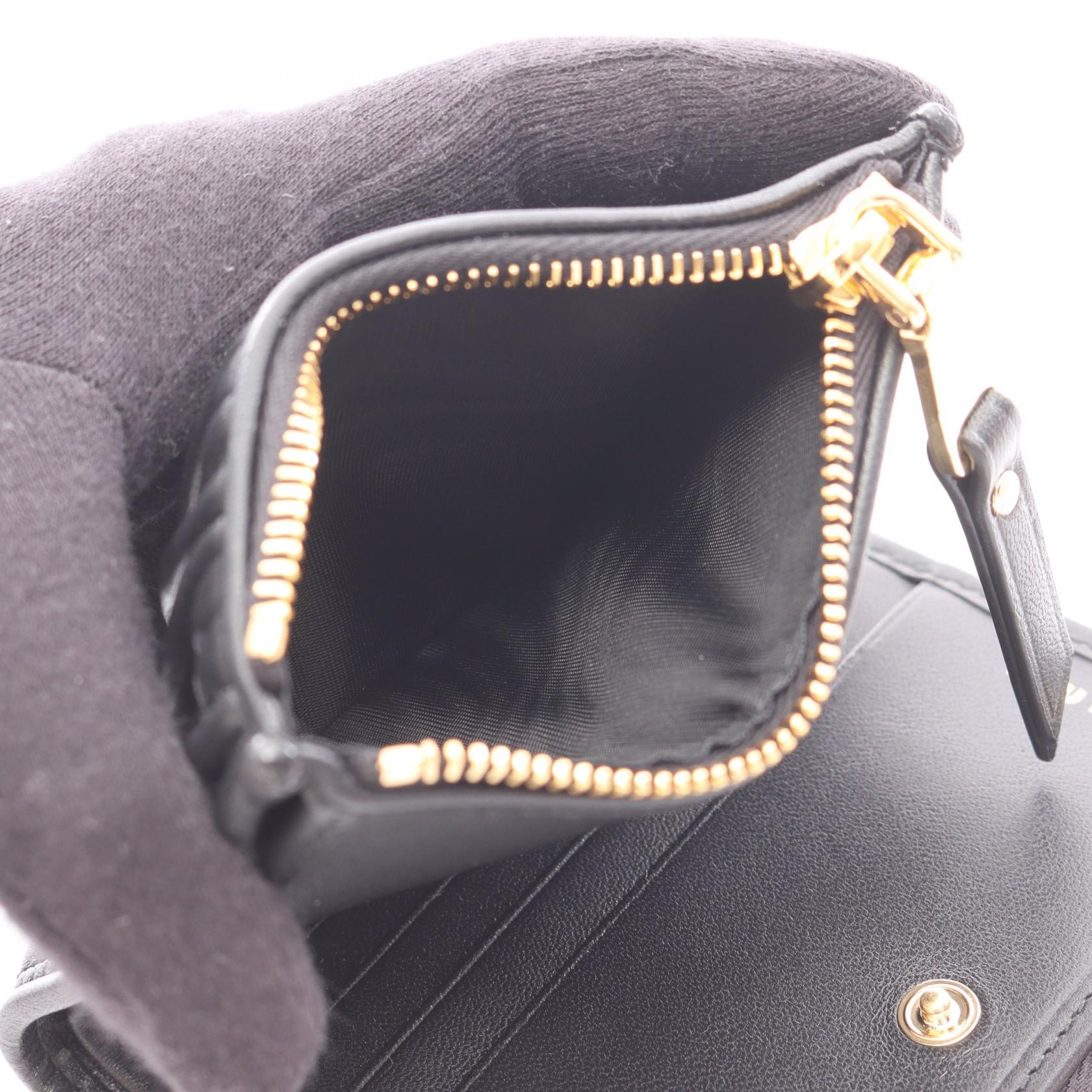ミュウミュウ MATELASSE MIU レザー二つ折り財布