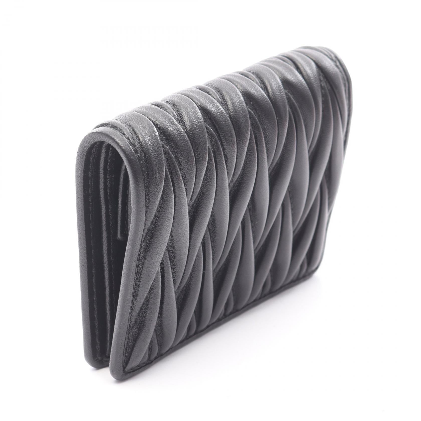 Miu Miu マテラッセ ミュウ レザー ウォレット