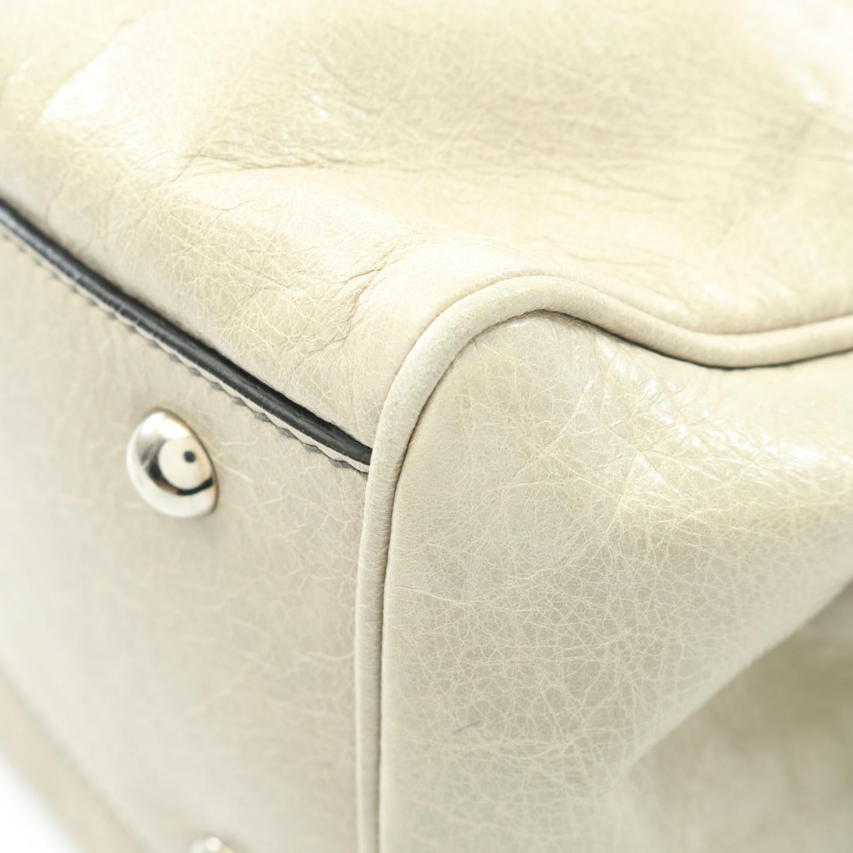 ミュウ ミュウ VITELLO LUX レザー ハンドバッグ