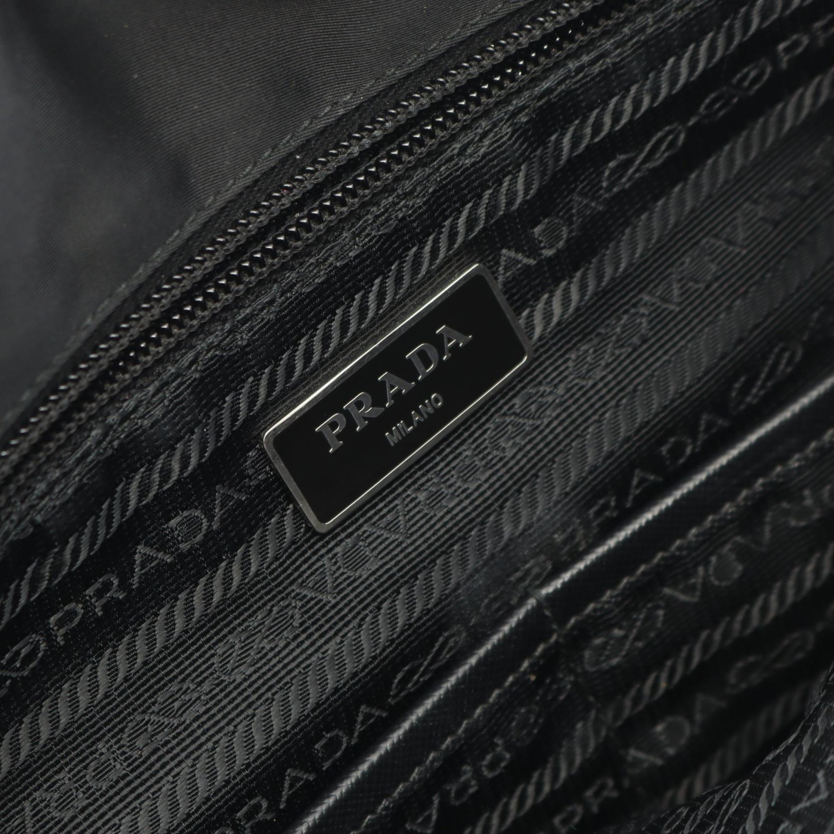 プラダ TESSUTO SAFFIANO ショルダーバッグ