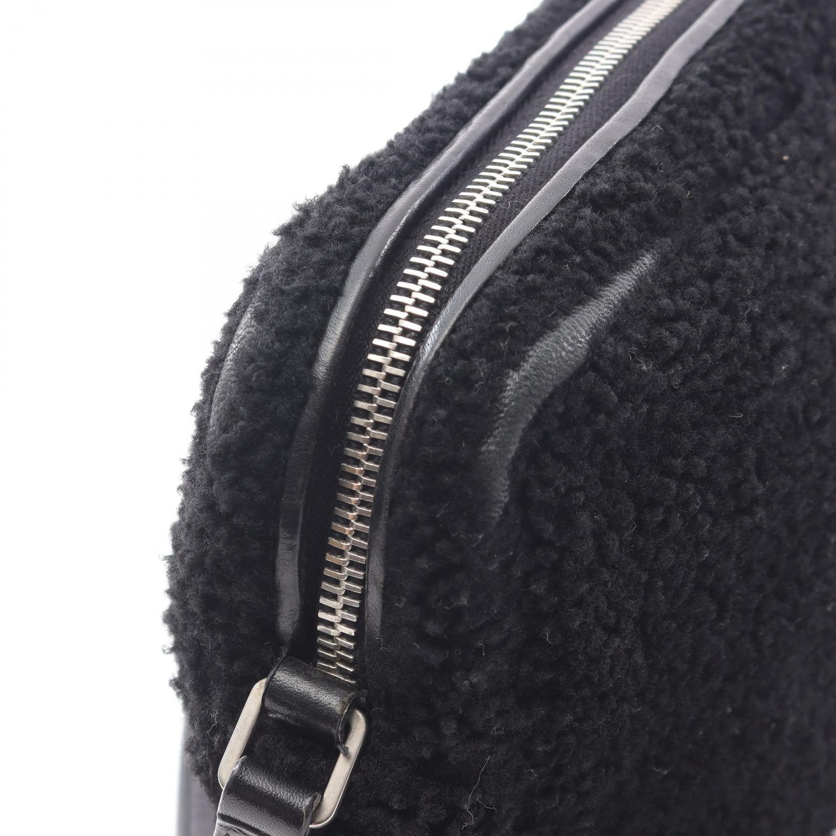 サンローランパリ LOU CAMERA BAG レザー ショルダーバッグ