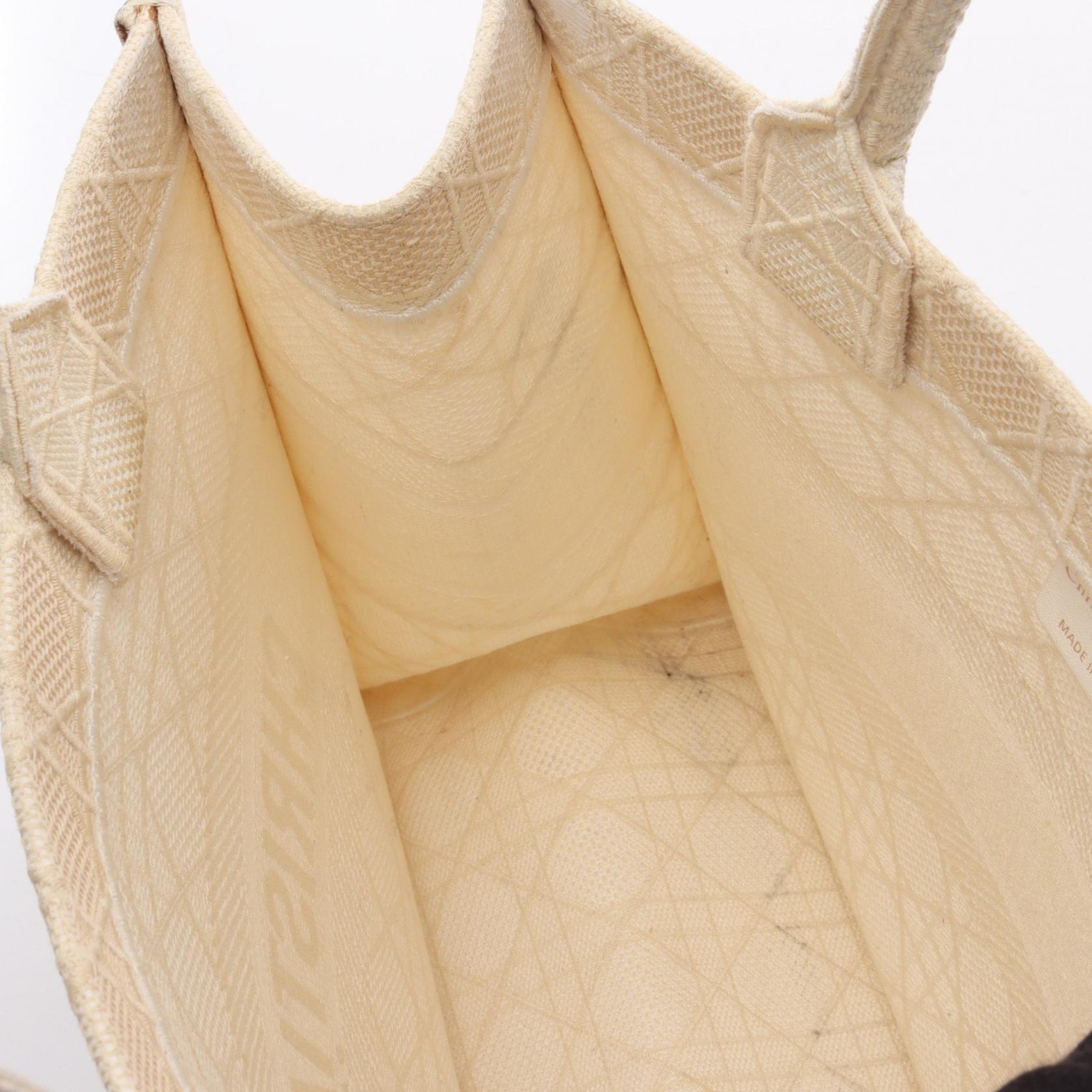 ディオール BOOK TOTE キャンバストートバッグ