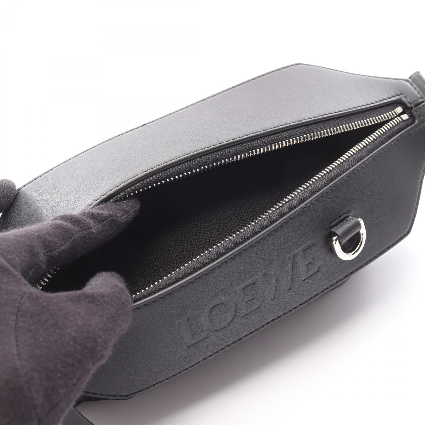 ロエベ コンバーチブルスリング レザー2WAYバッグ