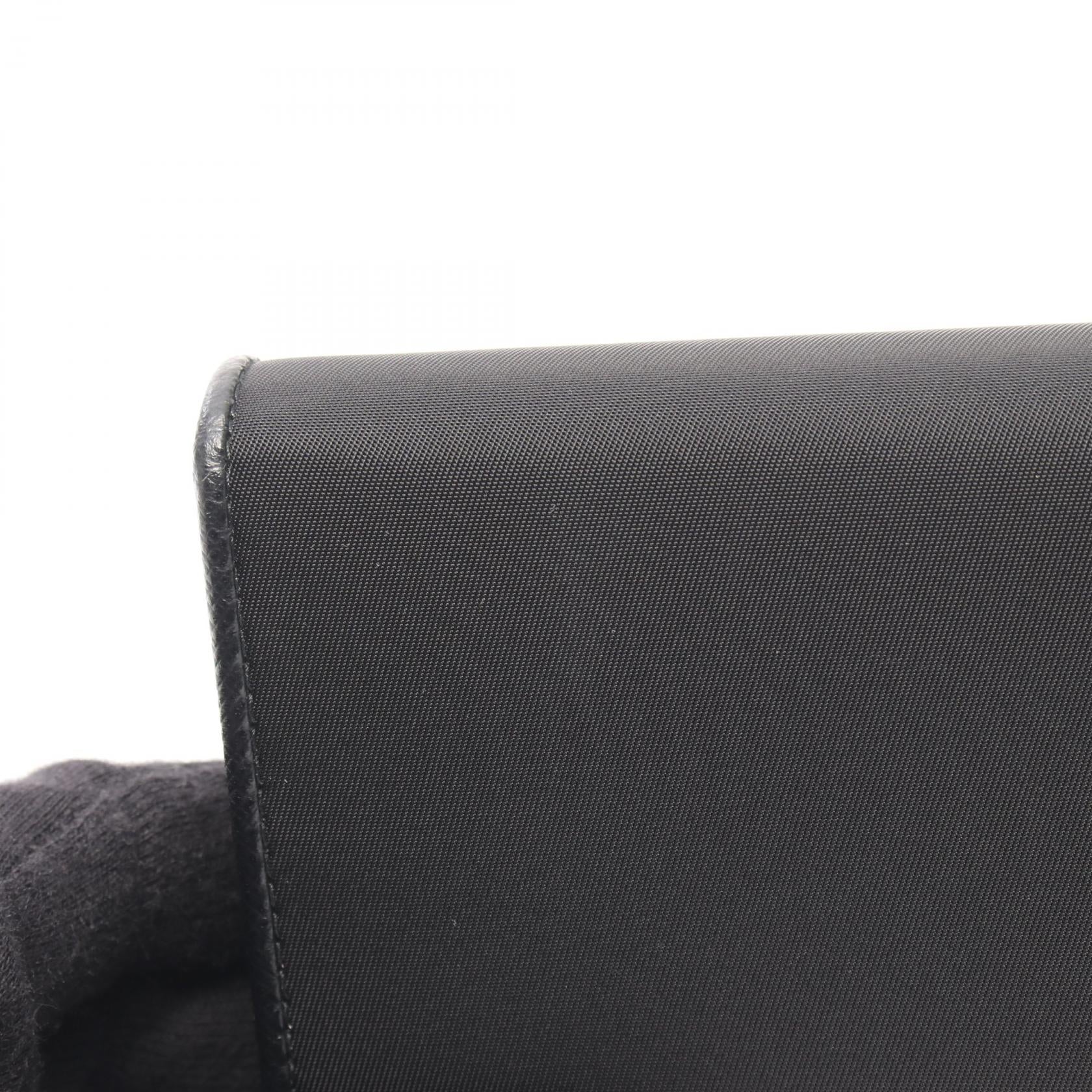 プラダ TESSUTO 長財布