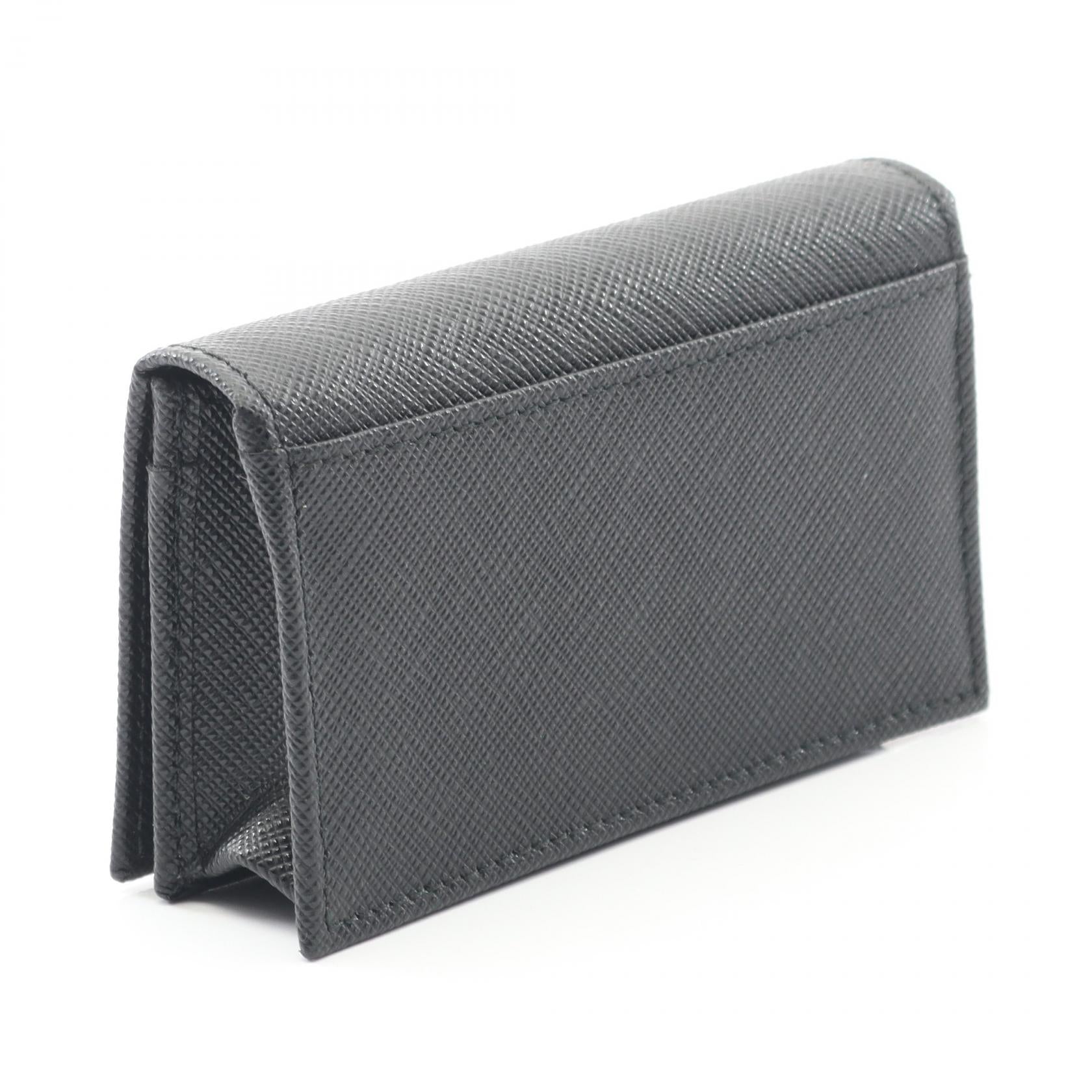 プラダ SAFFIANO TRIANG カードケース