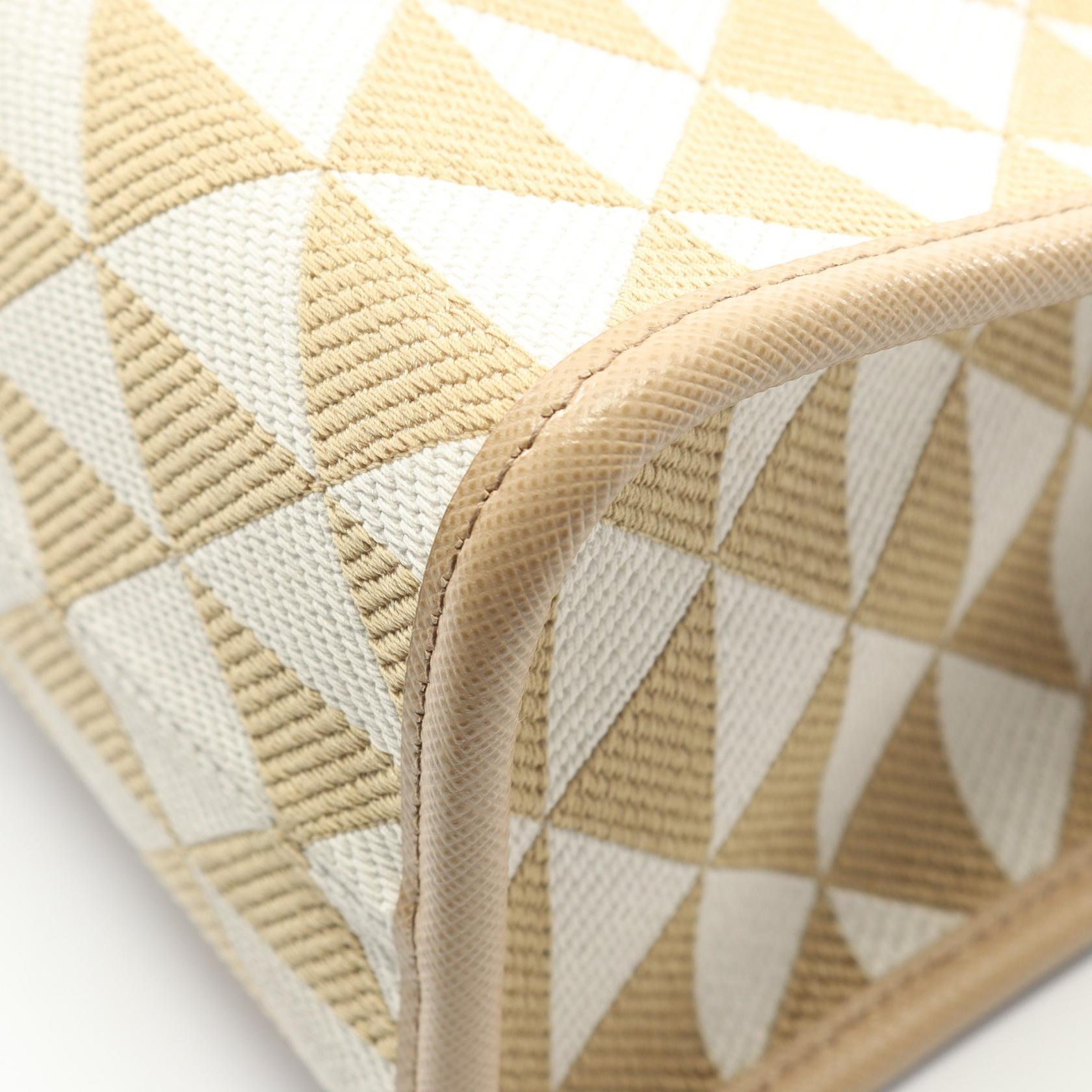 プラダ TRIANGOLO JACQUARD キャンバストートバッグ