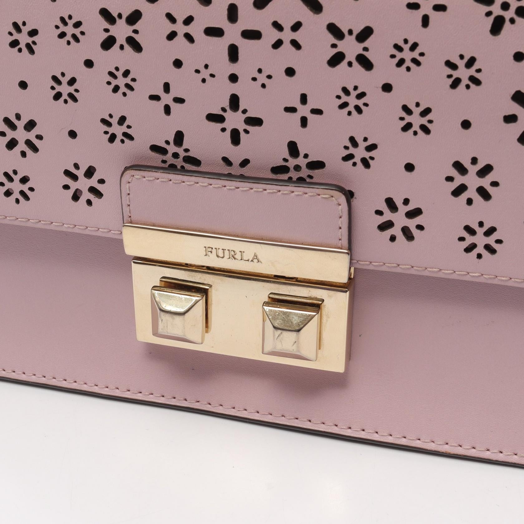 フルラ BELLA レザーショルダーバッグ