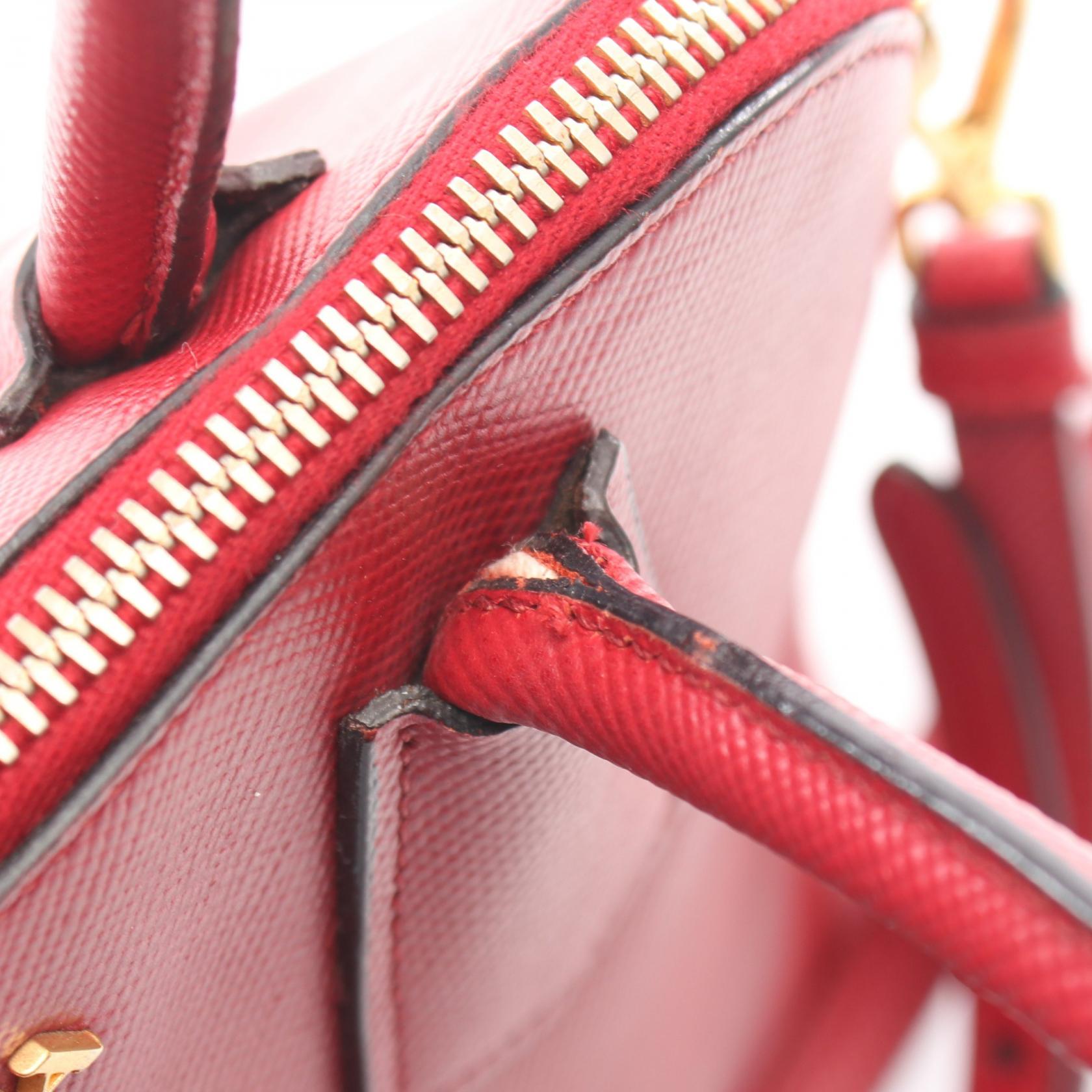 プラダ SAFFIANO CUIR ハンドバッグ