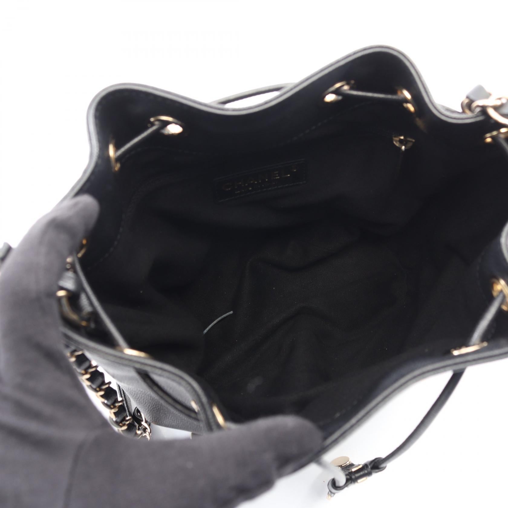 シャネル ドーヴィル レザー ショルダーバッグ