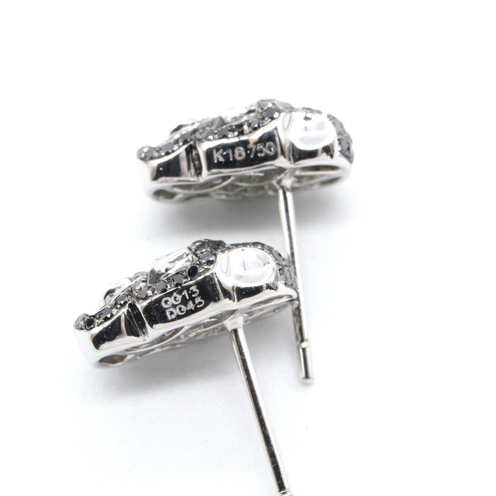 ジュエリー K18WG グリーンガーネットブラックダイヤモンドピアス