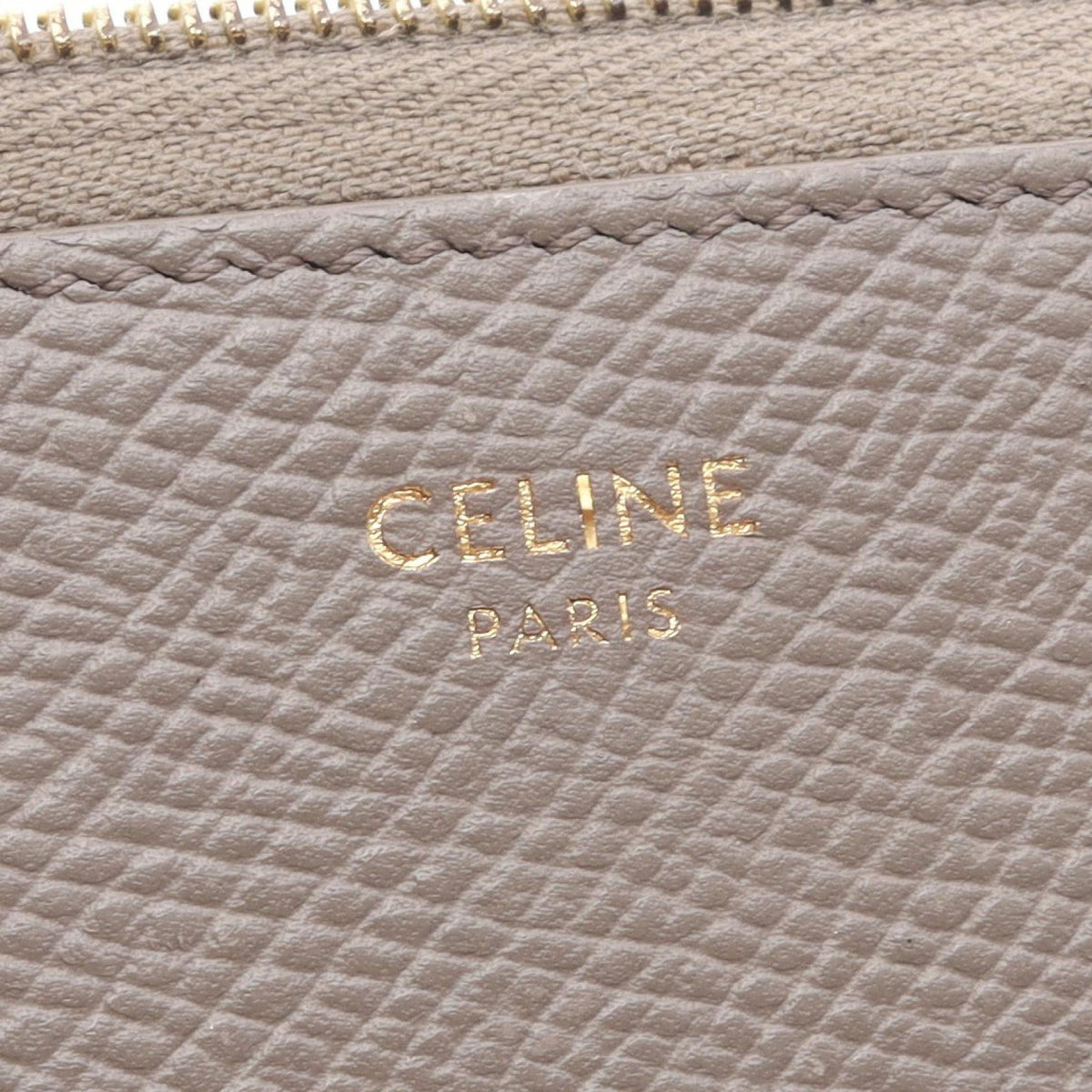 セリーヌ レザーラウンド長財布