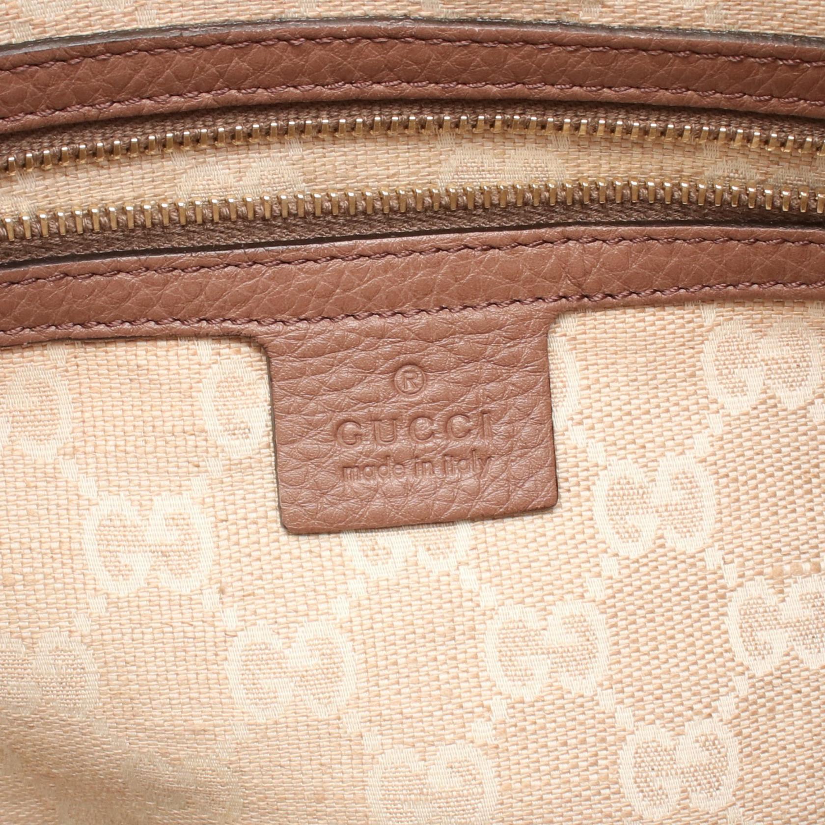 グッチ ダイアナ レザーショルダーバッグ