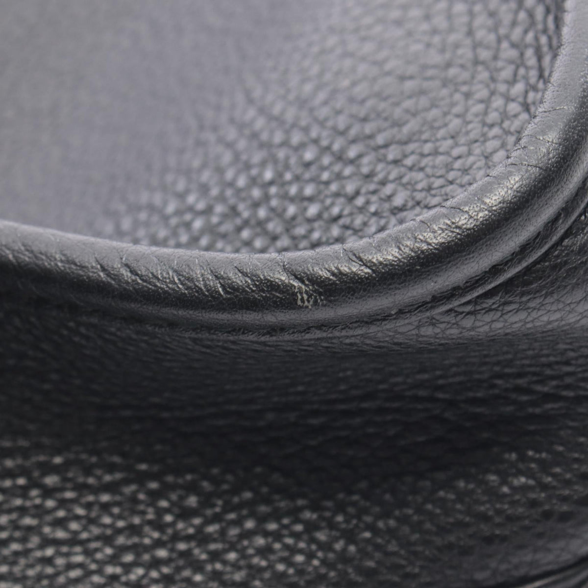 プラダ VIT.DAINO SOFT レザーキャンバス ショルダーバッグ