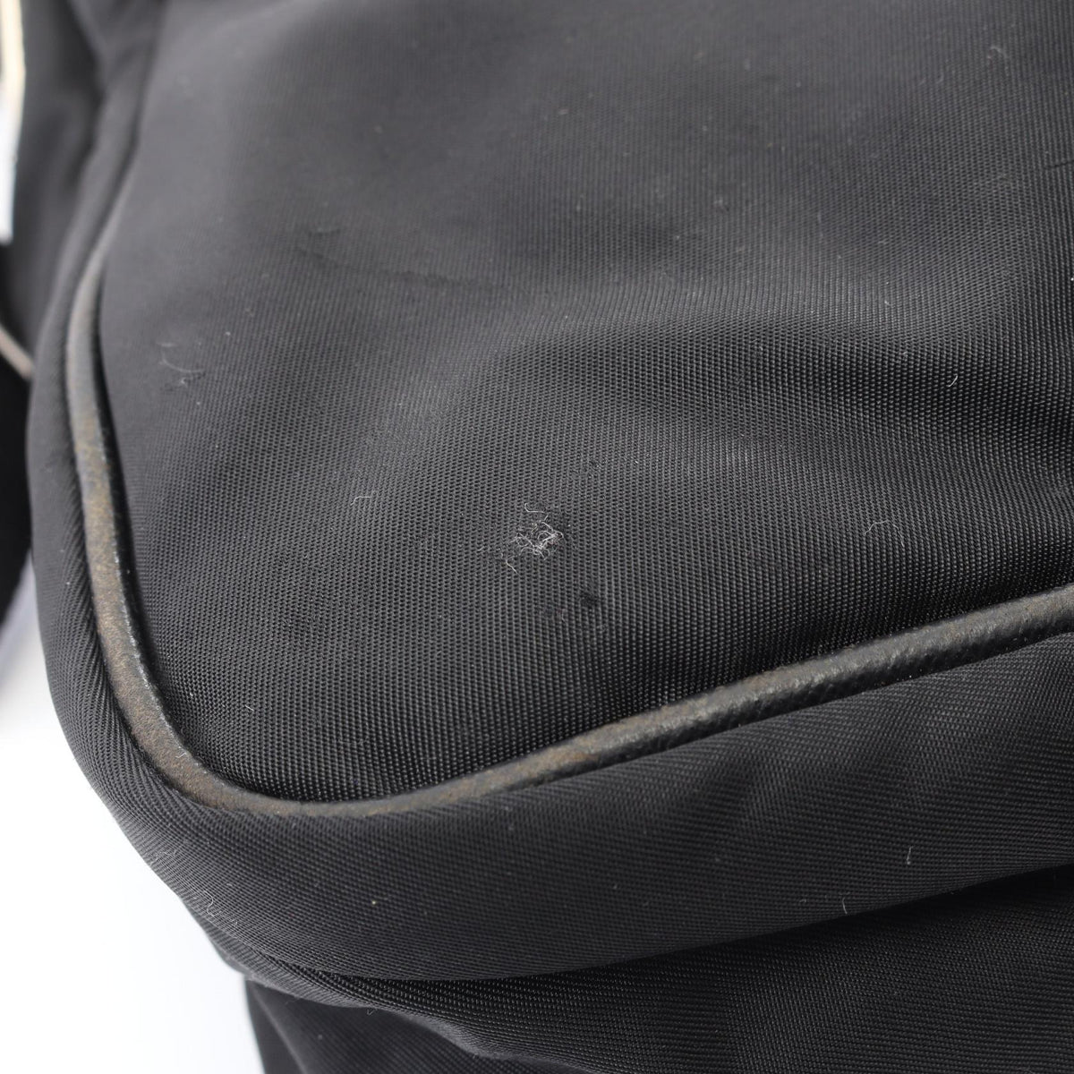 プラダ ナイロン サフィアーノレザー ショルダーバッグ