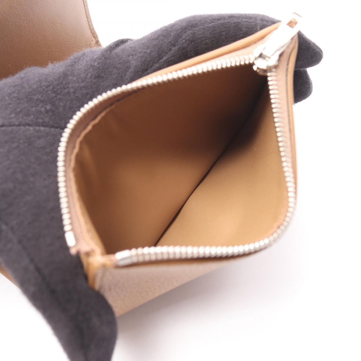 ロエベ バーティカルウォレットスモール レザー三つ折り財布