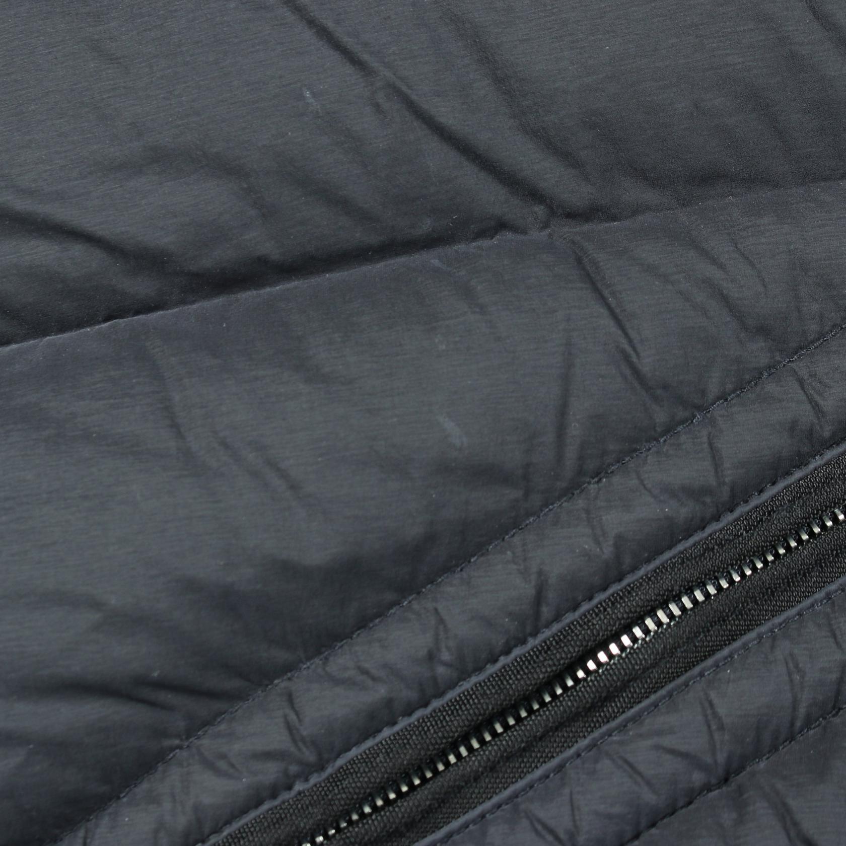 ストーンアイランド SEAMLESS TUNNEL NYLON DOWN ナイロンダウンジャケット