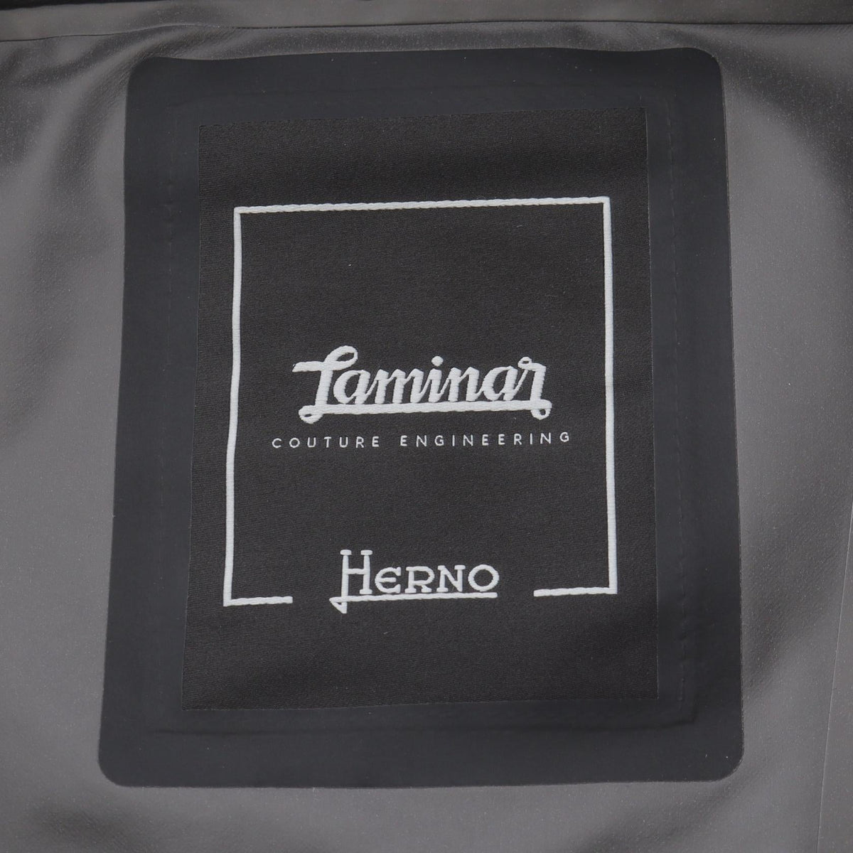 ヘルノ Laminar PACLITE SHELL ポリエステル アウター