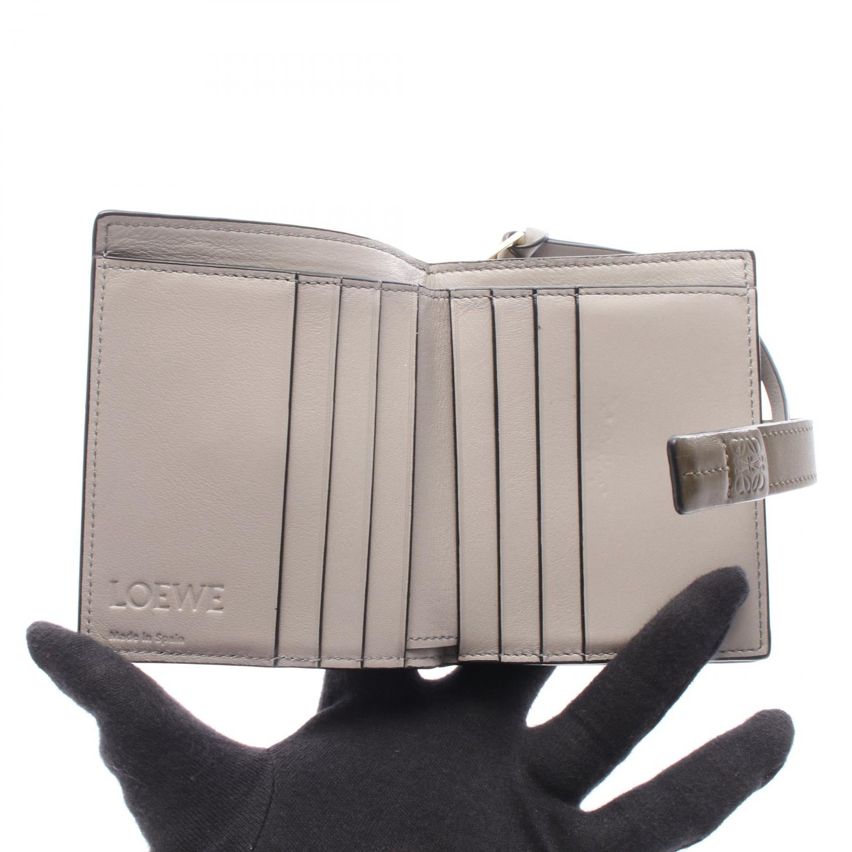 ロエベ コンパクトジップウォレット 二つ折り財布