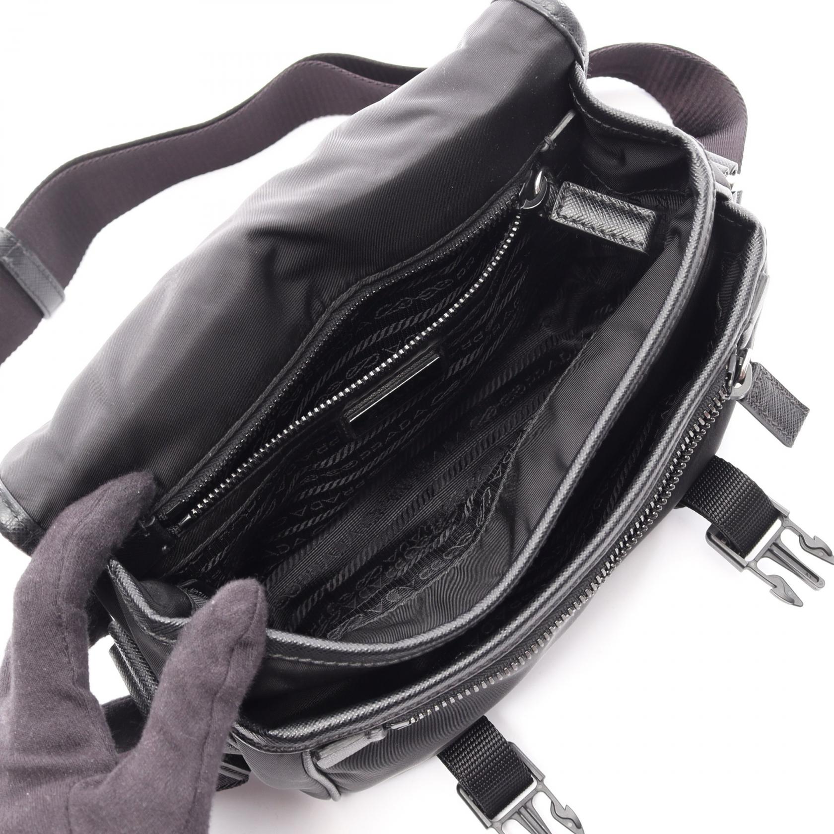 プラダ RE-NYLON TESSUTO SAFFIANO ショルダーバッグ