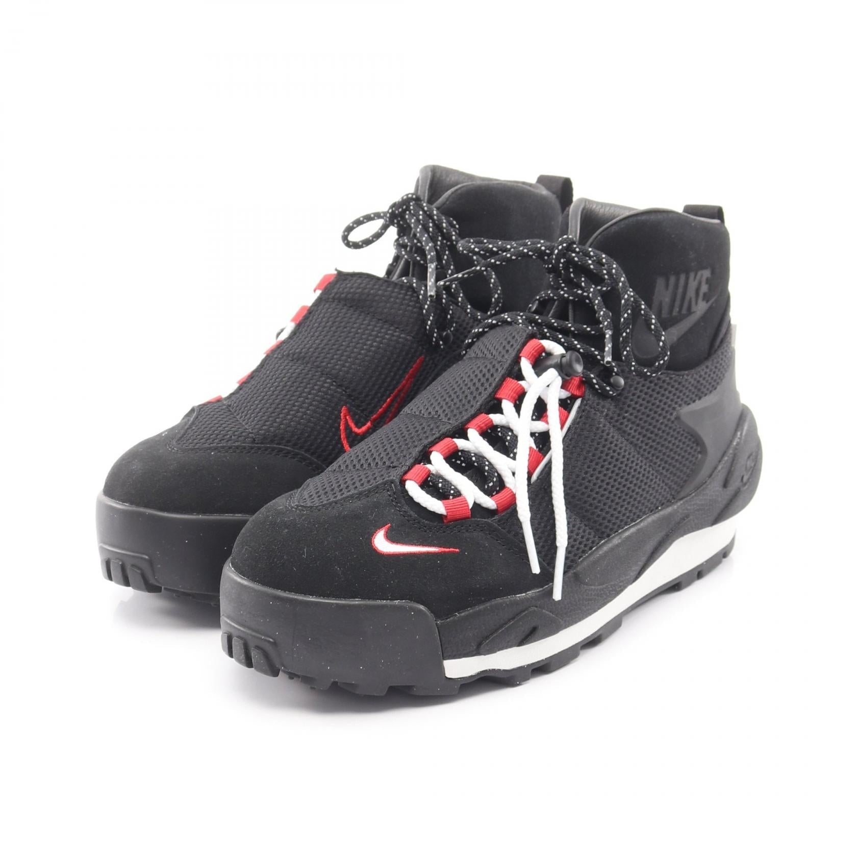 ナイキ NIKE × Sacai Magmascape スニーカー