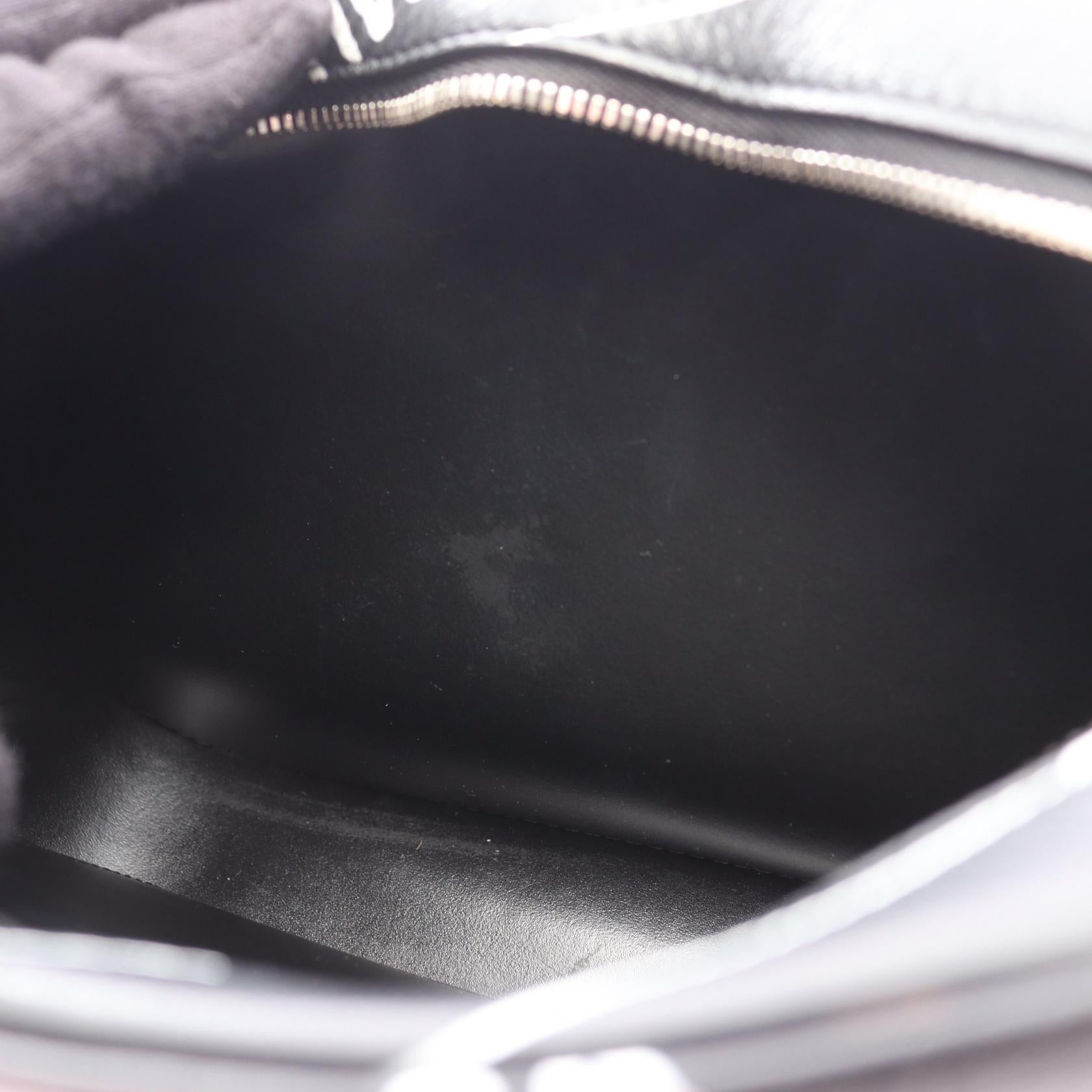 バレンシアガ EVERYDAY CAMERA BAG S レザー ショルダーバッグ