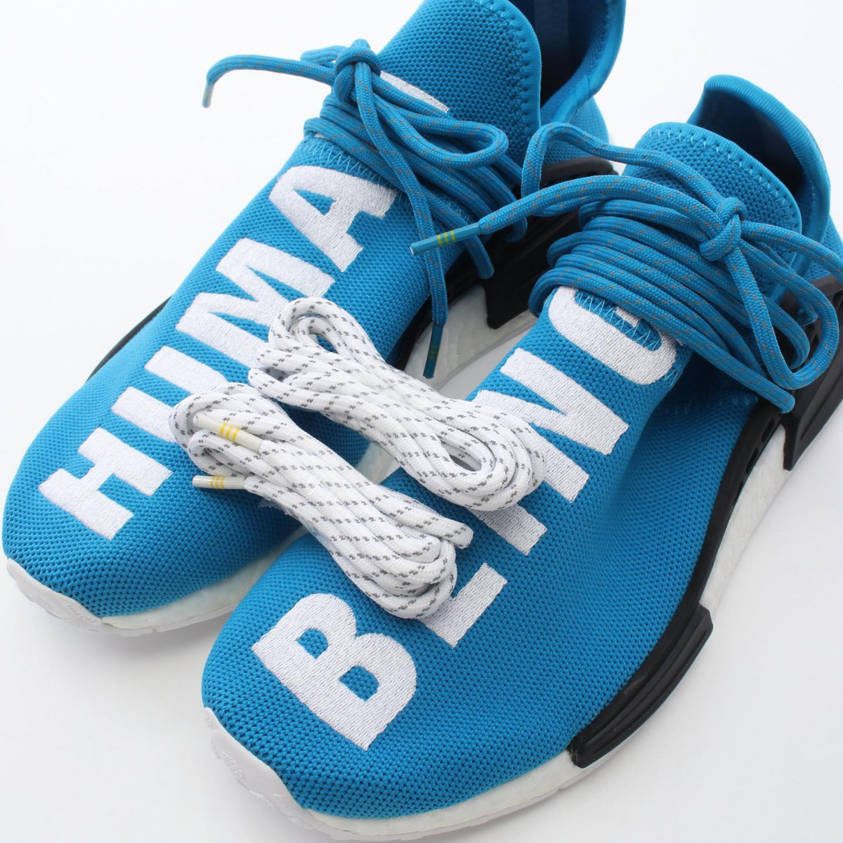 アディダス PW HUMAN RACE NMD ファブリックスニーカー
