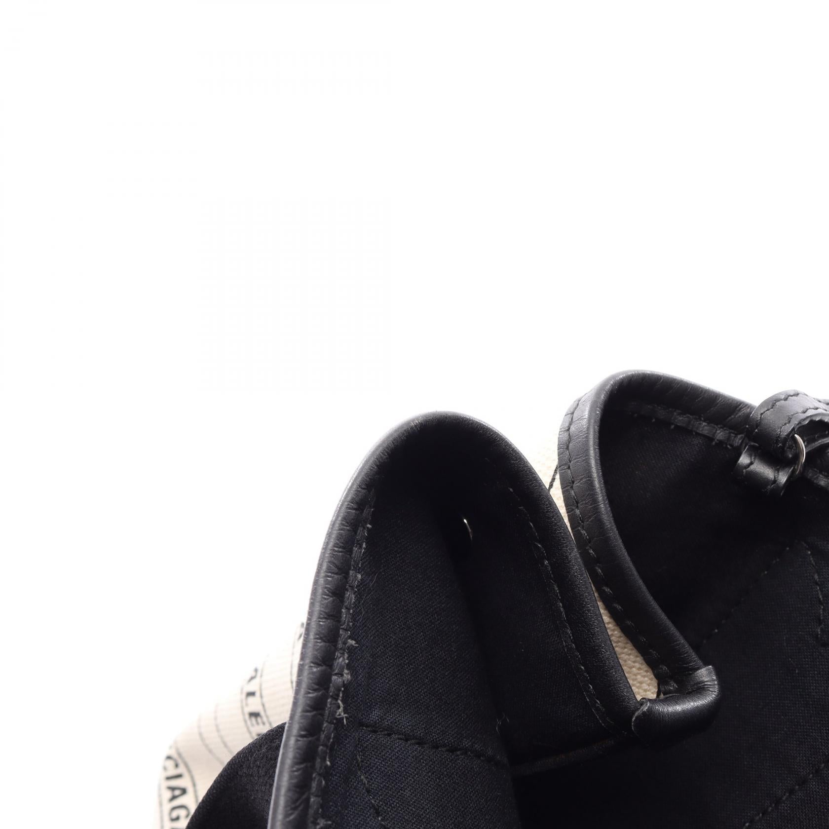 バレンシアガ NAVY CABAS レザートートバッグ