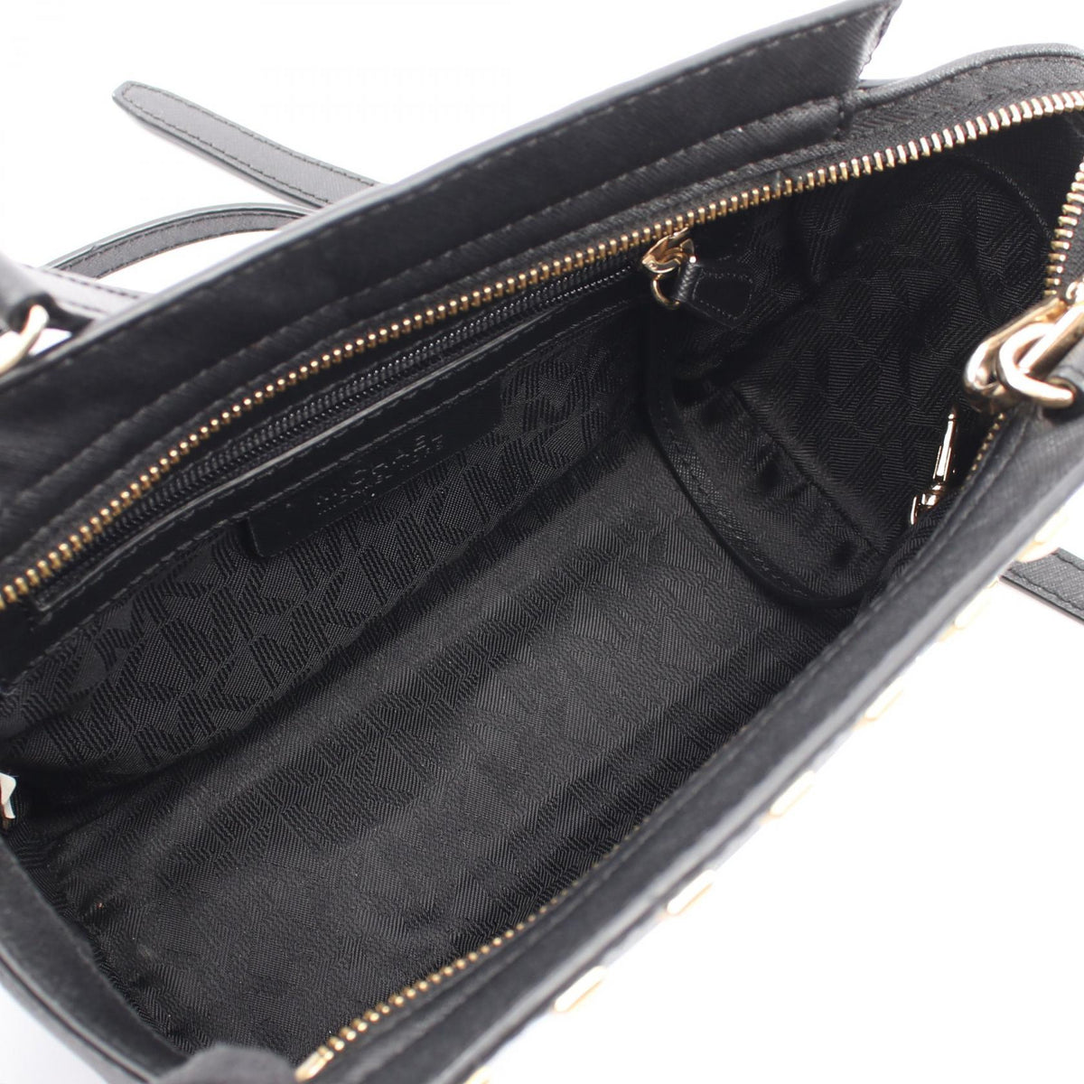 マイケルコース SELMA SUTUDDED MEDIUM MESSENGER レザーショルダーバッグ