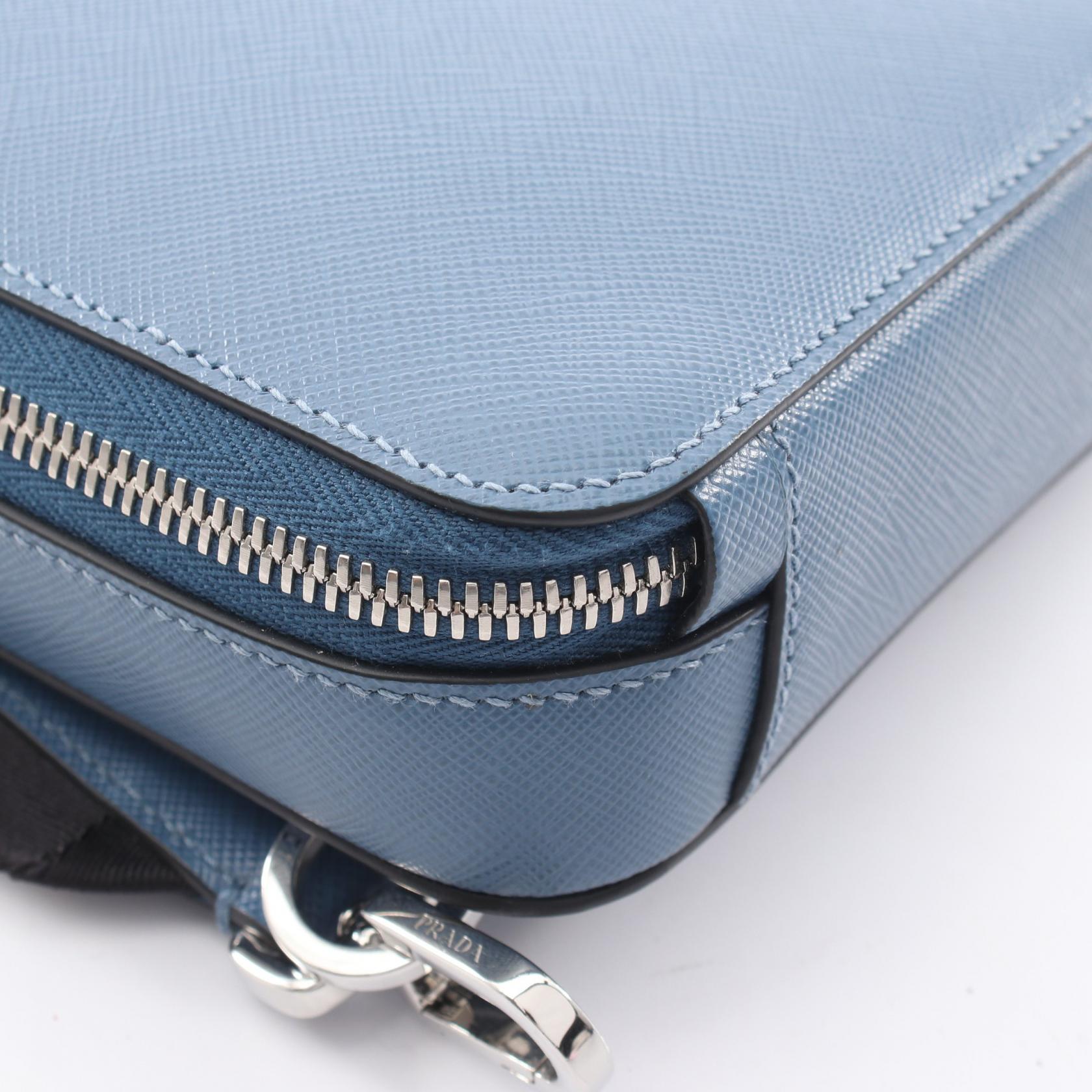 プラダ サフィアーノレザーウエストバッグ