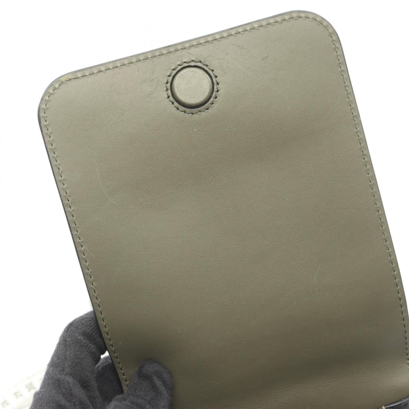 ロエベ GUSSET FLAT CROSSBODY レザーショルダーバッグ