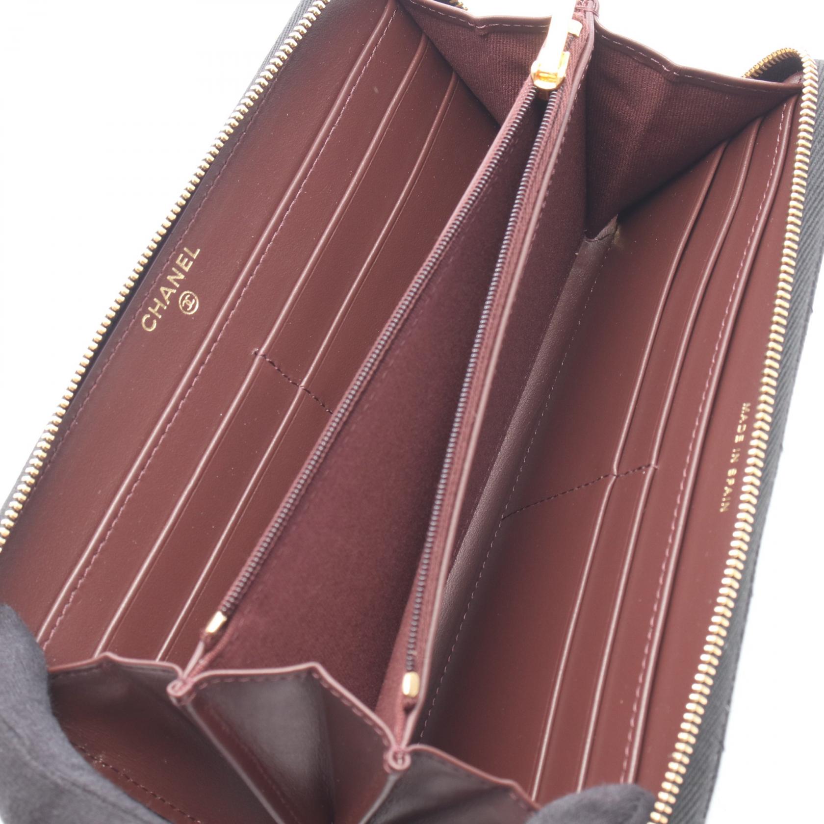 シャネル クラシックロングジップウォレット レザー長財布