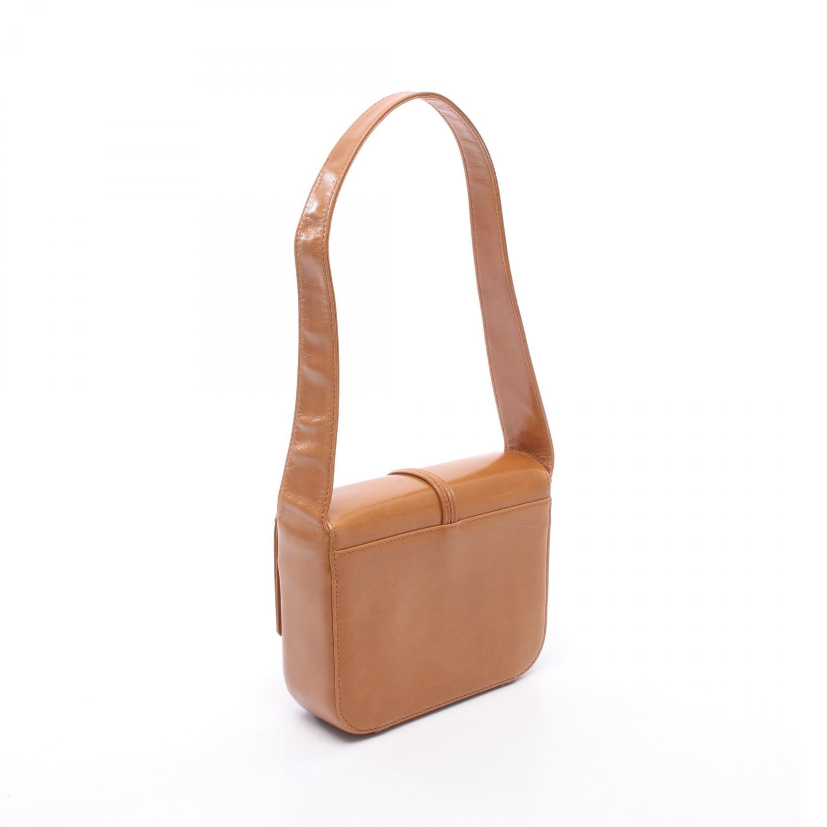 ロエベ レザーショルダーバッグ