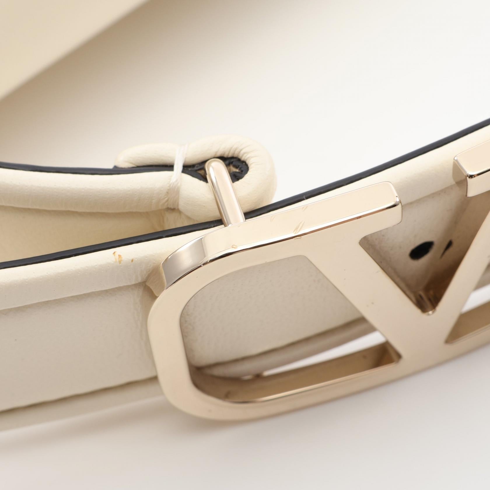 ヴァレンティノ Deuxieme スモール レザー2wayショルダーバッグ