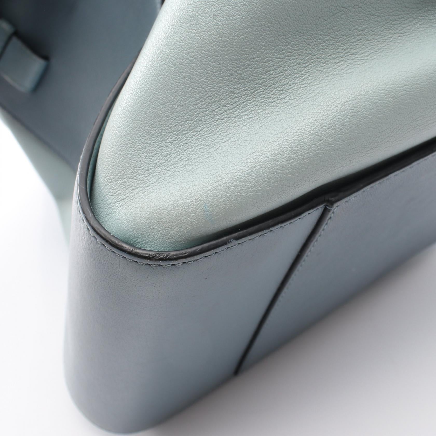 ロエベ HAMMOCK SMALL レザー2wayバッグ