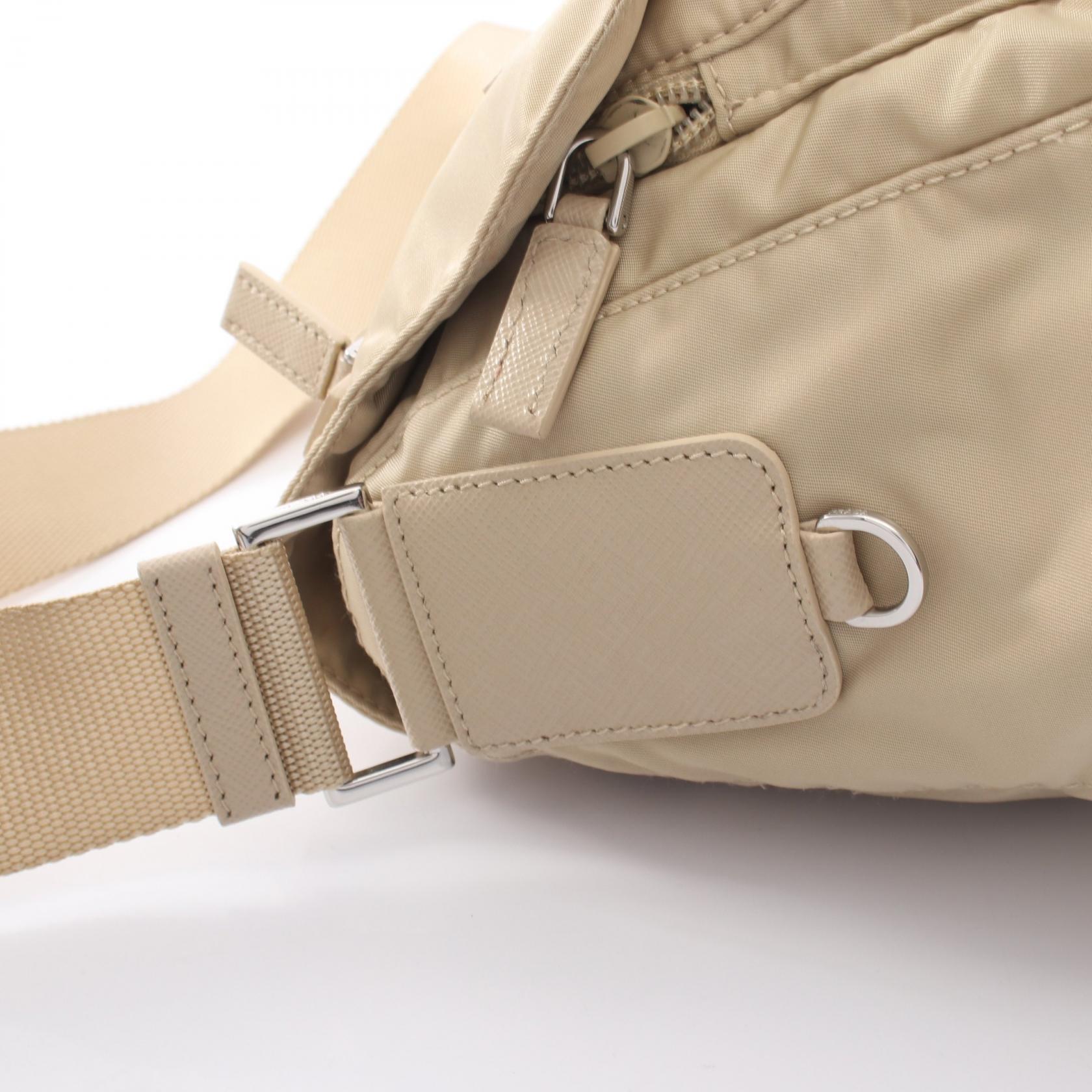 プラダ VELA ナイロン サフィアーノレザー ショルダーバッグ
