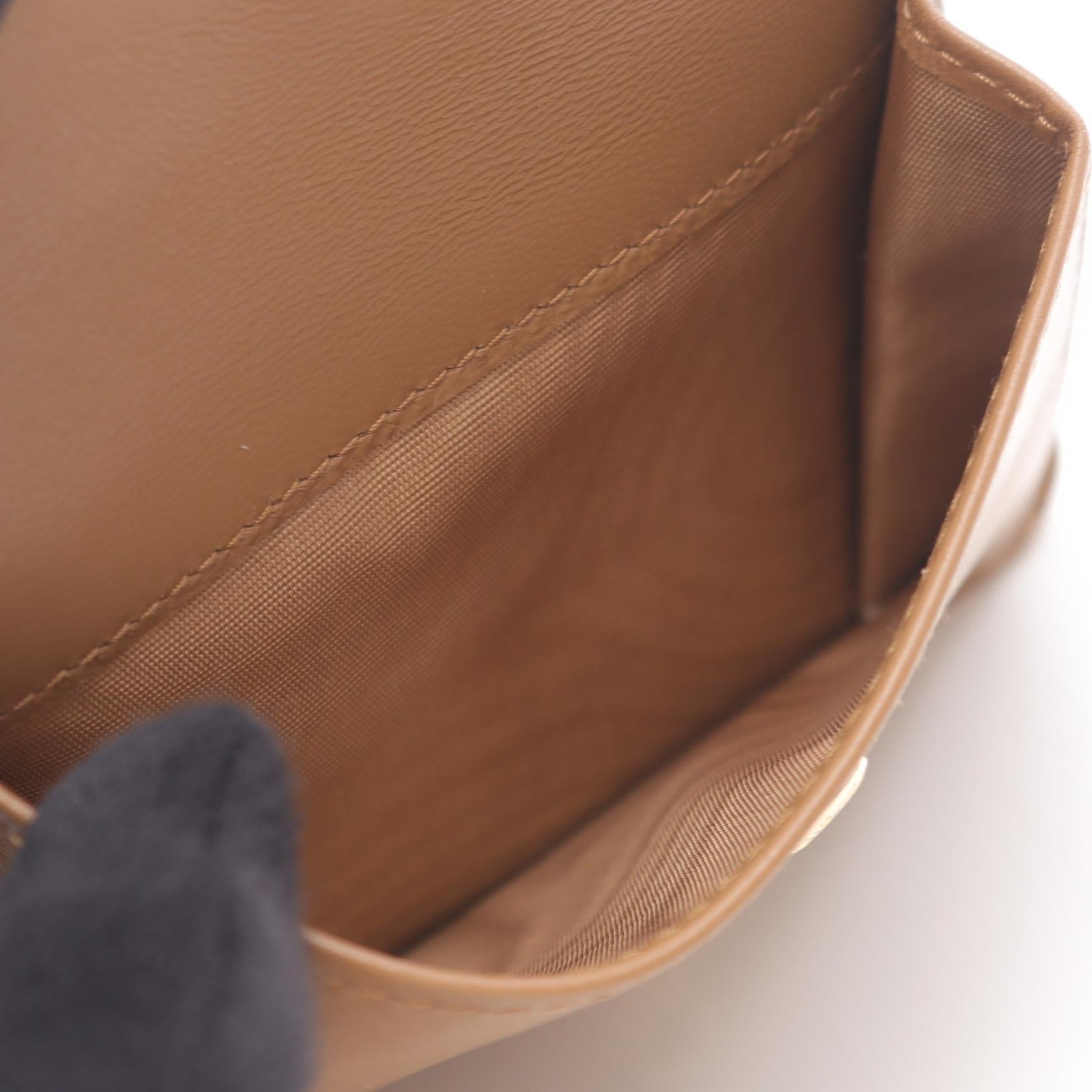 ミュウミュウ MATELASSE レザー二つ折り財布