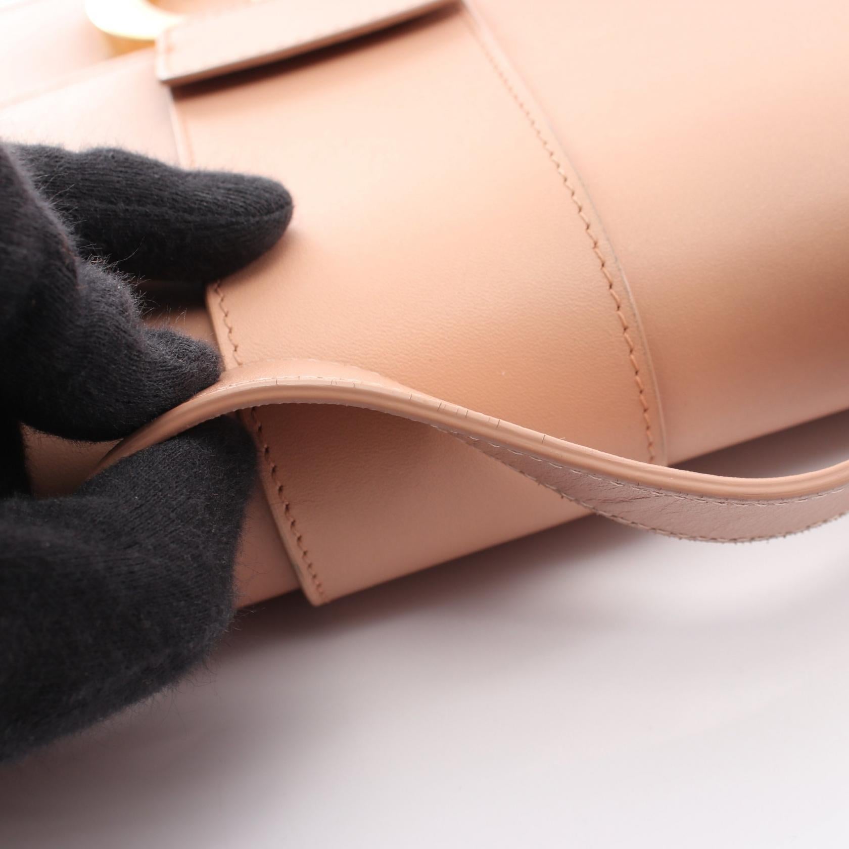 ディオール 30 MONTAIGNE レザーショルダーバッグ