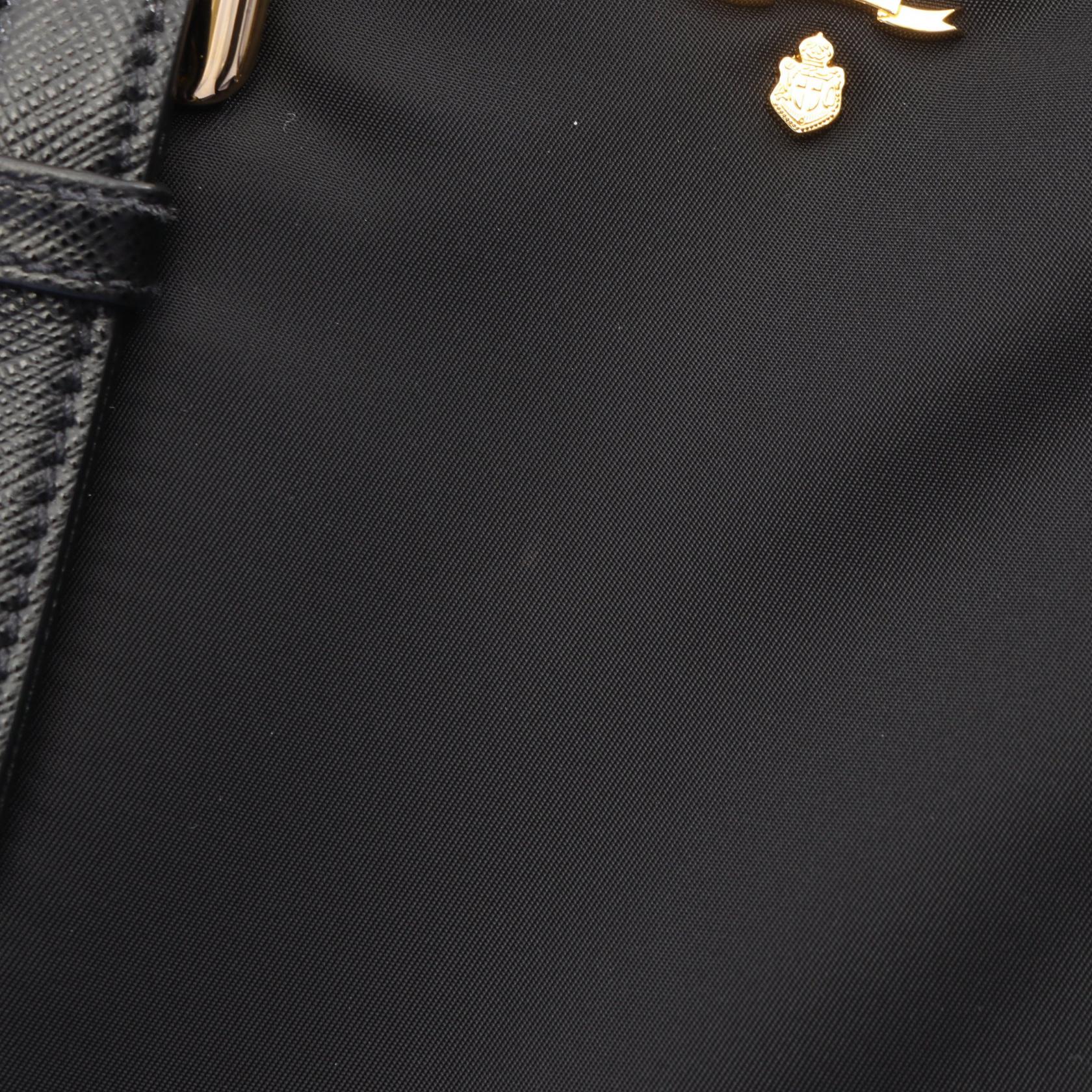 プラダ TESSUTO SAFFIANO ハンドバッグ