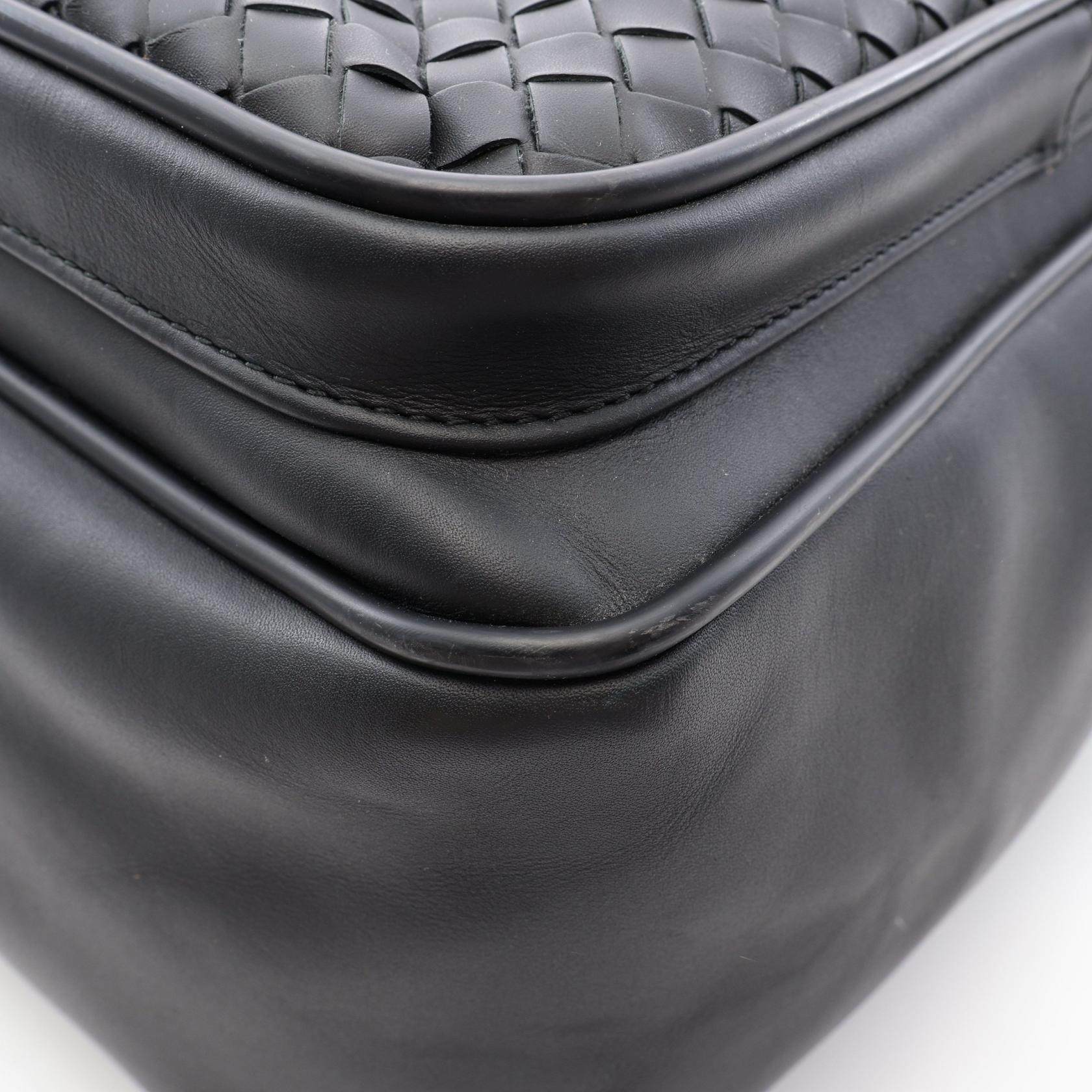 ボッテガヴェネタ イントレチャート レザービジネスバッグ